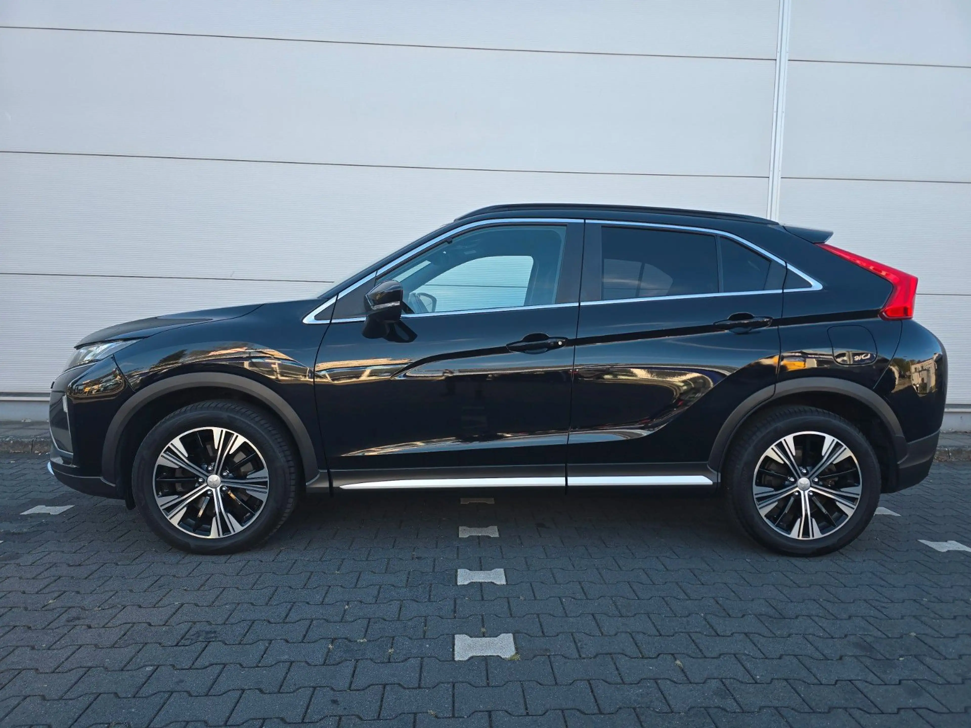 Mitsubishi Eclipse Cross Diamant Edition+ 4WD — photo 4