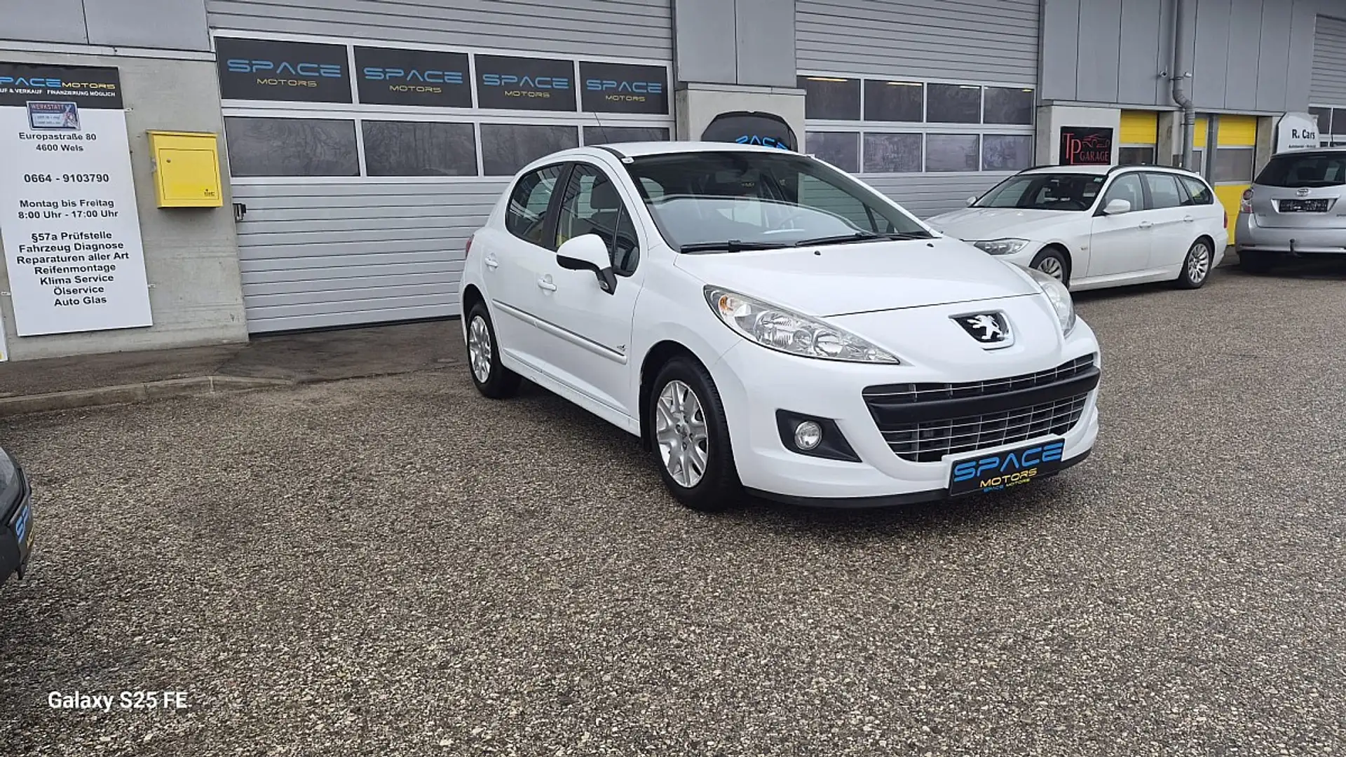 Peugeot 207 Husky 1,4 16V VTi 100 Wit - 1