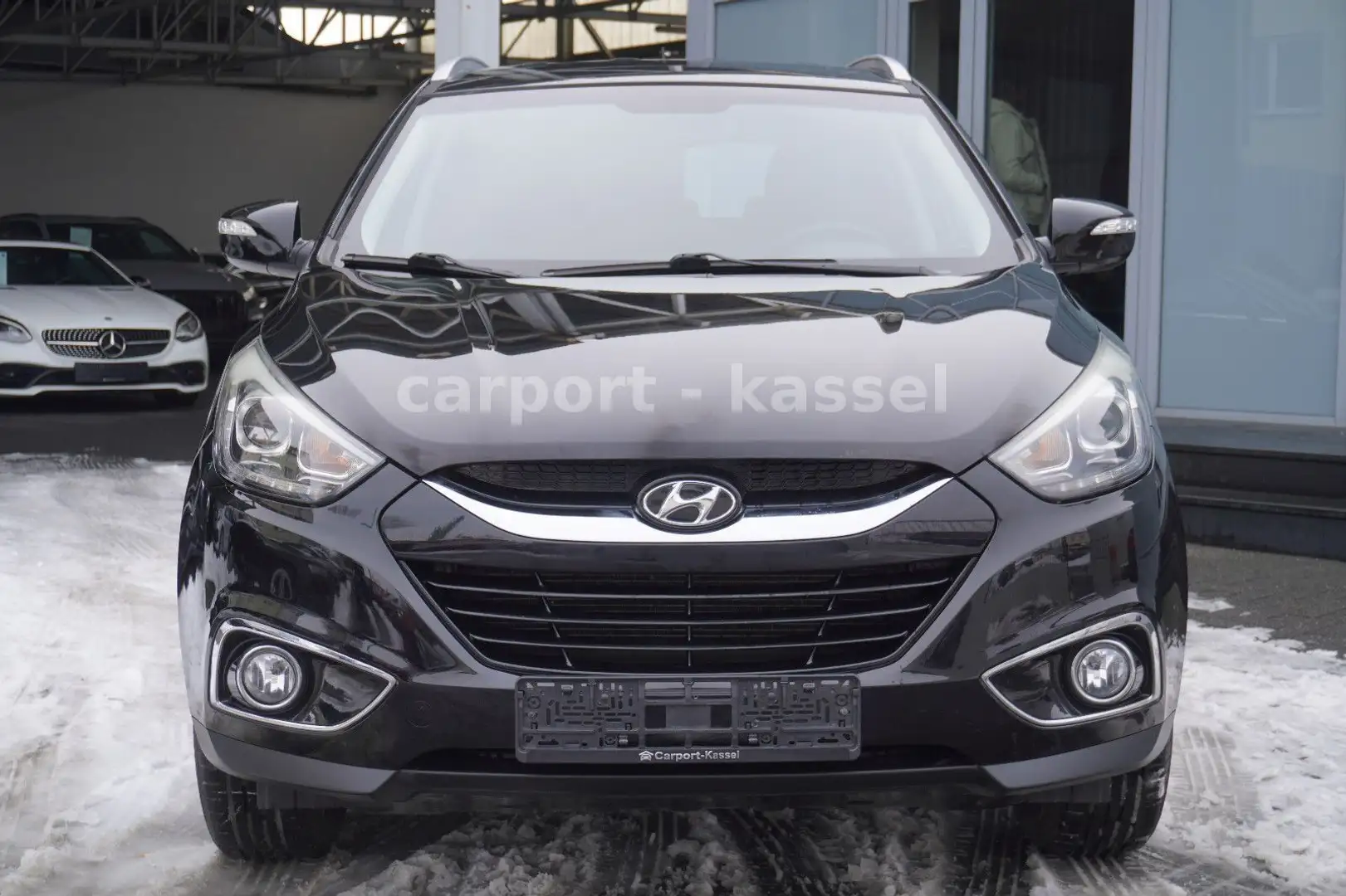 Hyundai TUCSON ix35 1.6 GDI 2WD/Teilleder/SHZ/Tempomat Schwarz - 2