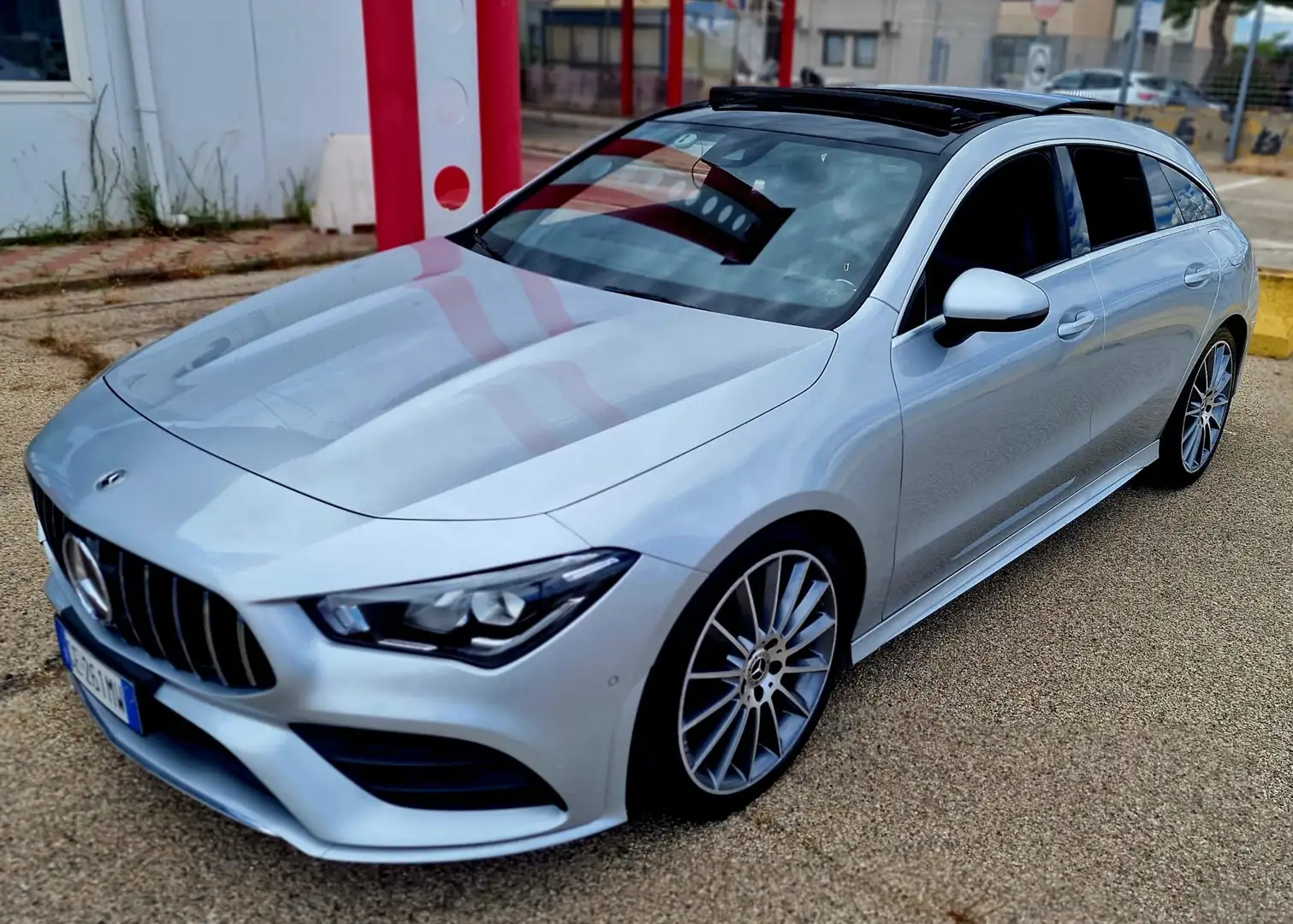 Mercedes-Benz CLA 200 X118 Shooting Brake D Premium auto Argento - 1