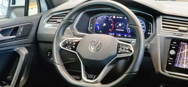 Volkswagen Tiguan view 15