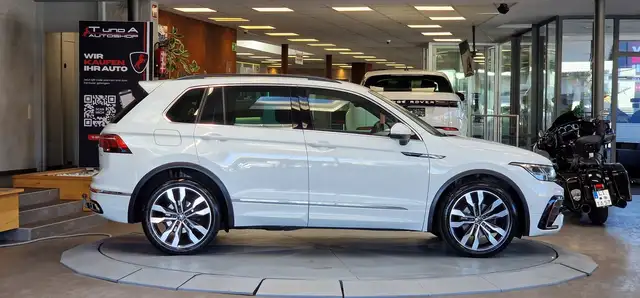 Volkswagen Tiguan view 5