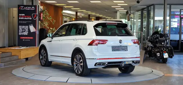 Volkswagen Tiguan view 6