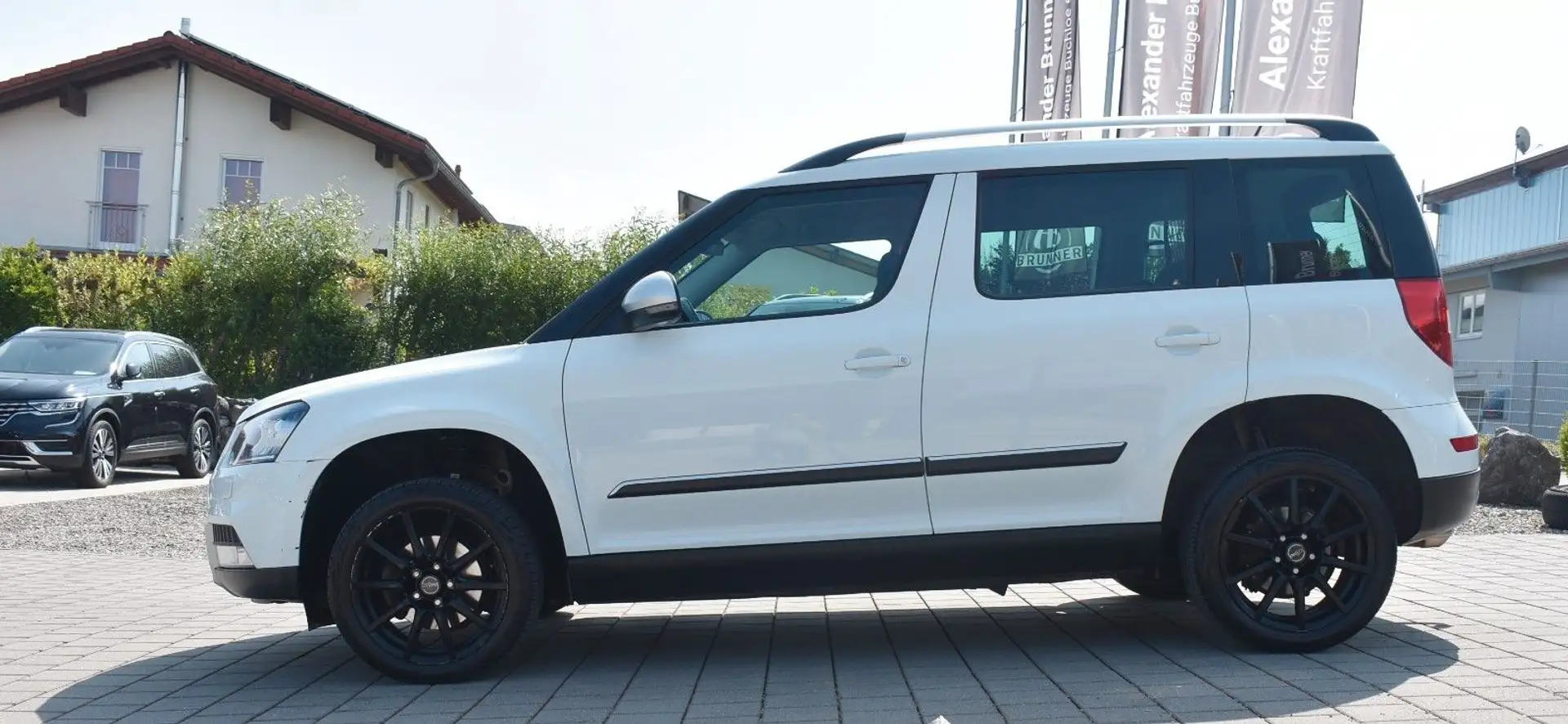 Skoda Yeti Ambition Outdoor 4x4 AHK Weiß - 1