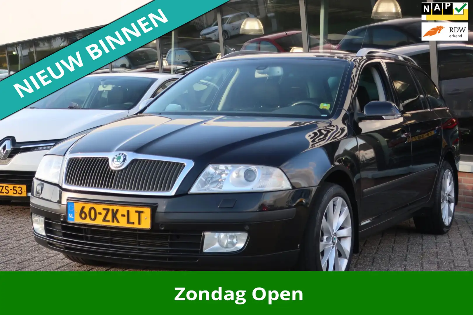 Skoda Octavia Combi 2.0 FSI Elegance Business XENON_GR-NAVI_PDC Noir - 1
