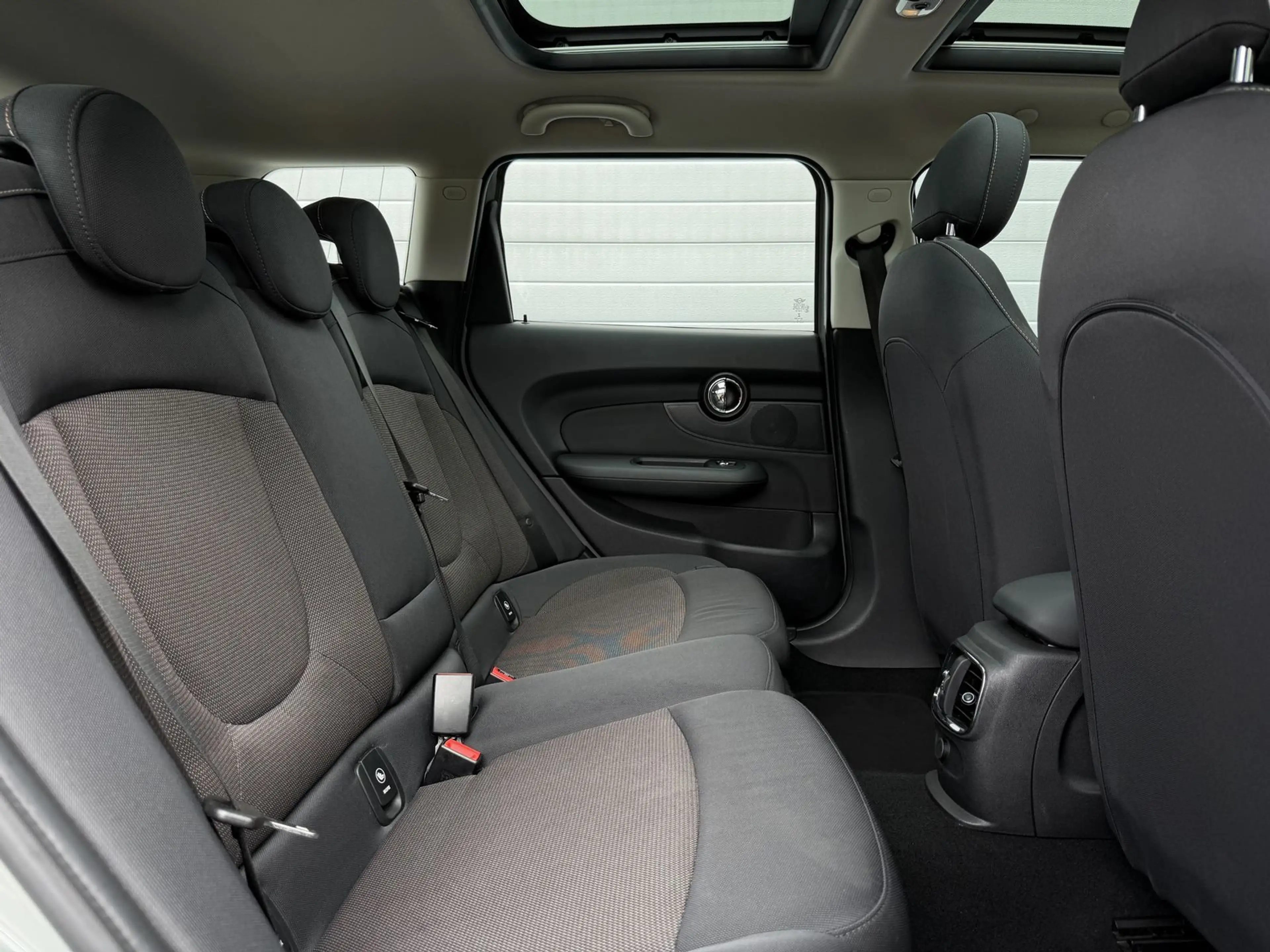 MINI One Clubman Klima/Sitzhzg/Panorama/PDC/Bluetooth — photo 10