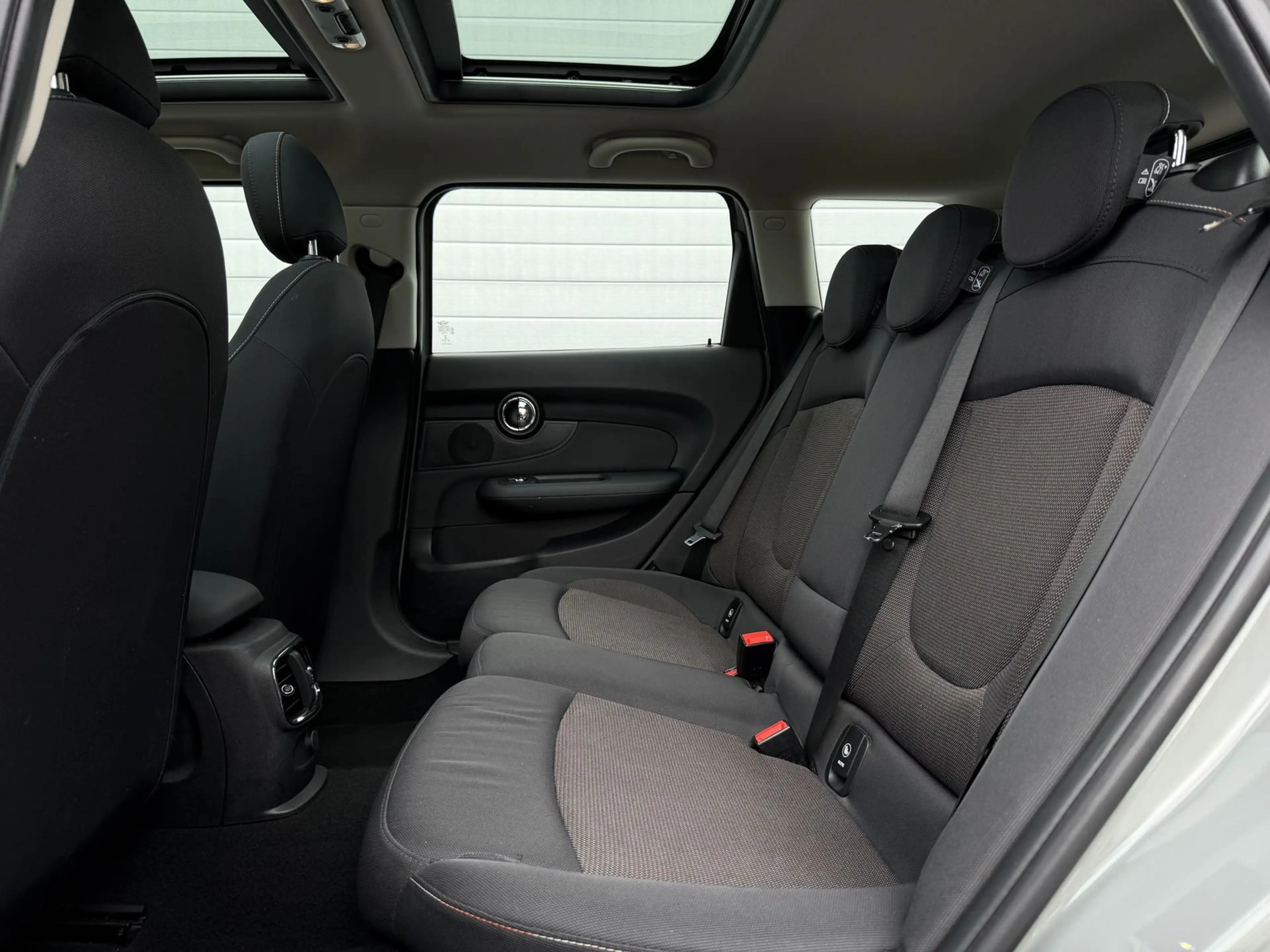 MINI One Clubman Klima/Sitzhzg/Panorama/PDC/Bluetooth — photo 9