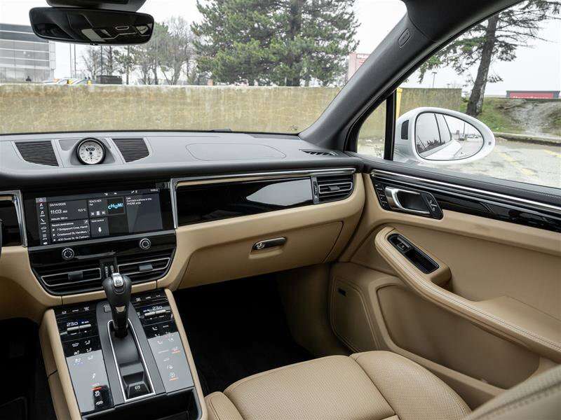 2025 Porsche Macan GTS AWD Premium Pkg Plus| Sport Chrono Pkg|21 Excl thumb 41