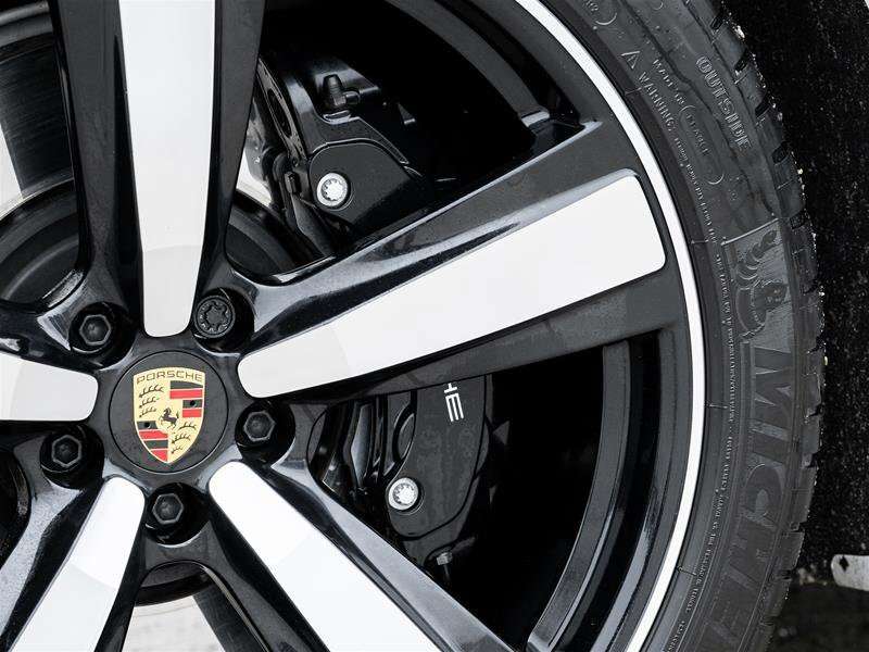2025 Porsche Macan GTS AWD Premium Pkg Plus| Sport Chrono Pkg|21 Excl thumb 12