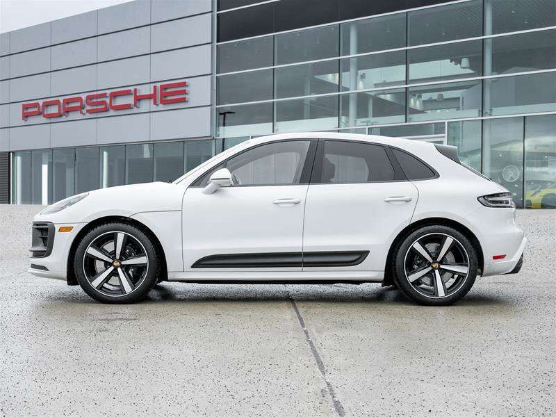 2025 Porsche Macan GTS AWD Premium Pkg Plus| Sport Chrono Pkg|21 Excl alt 3
