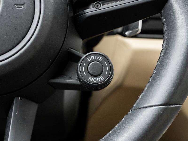 2025 Porsche Macan GTS AWD Premium Pkg Plus| Sport Chrono Pkg|21 Excl thumb 19