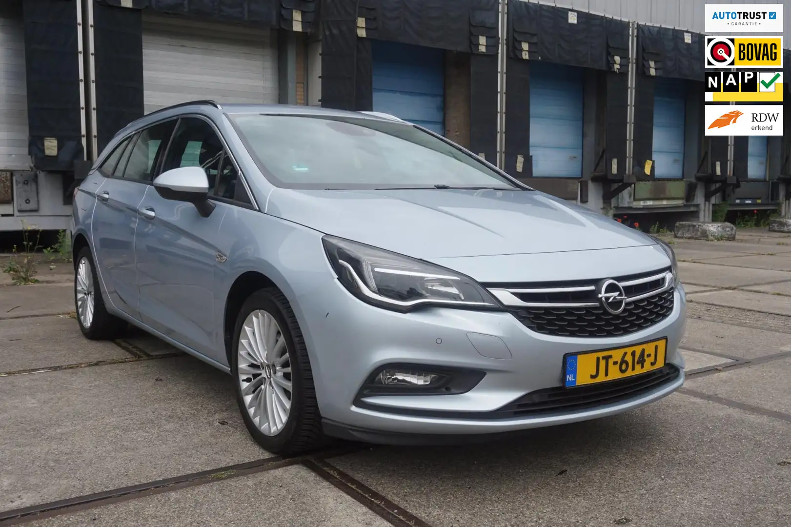 Opel Astra Sports Tourer 1.0 Innovation Grau - 1