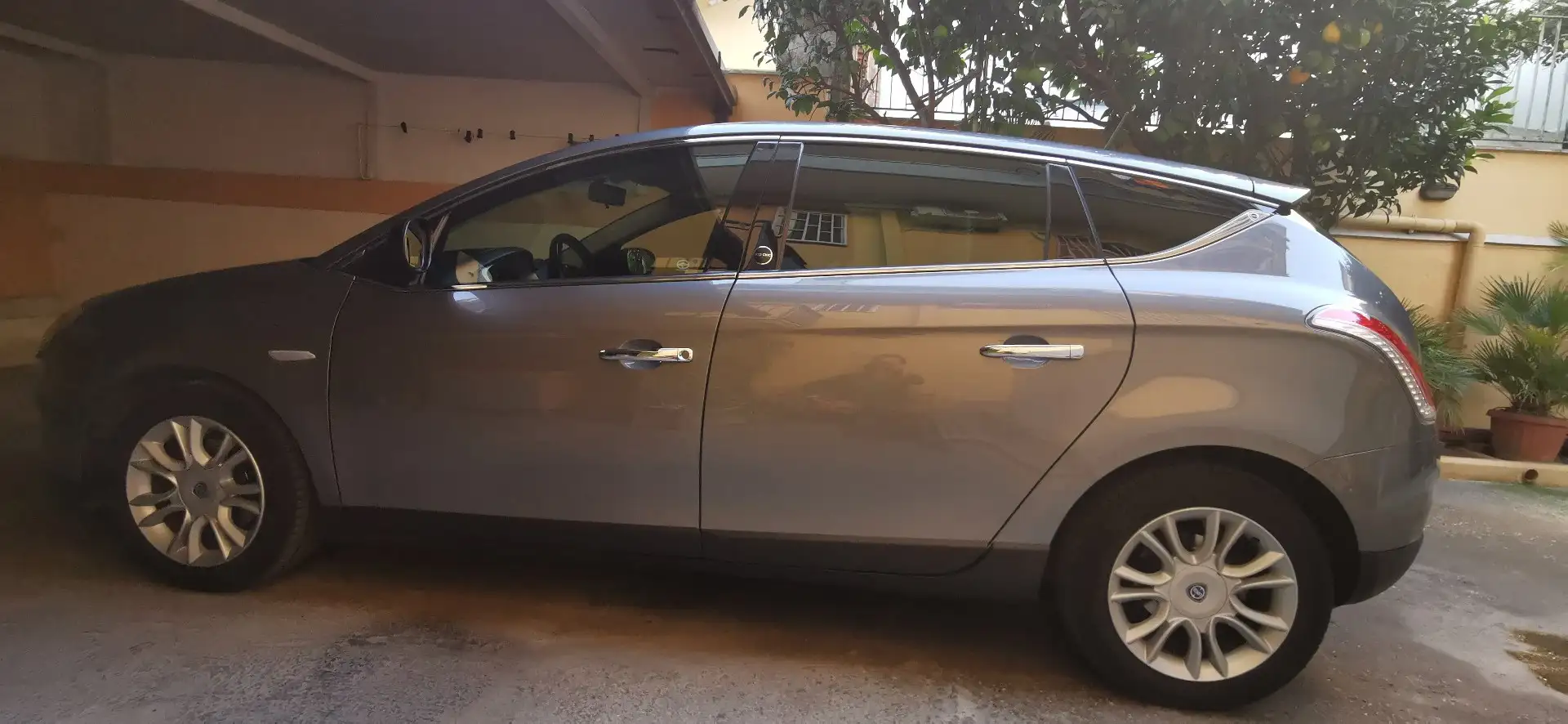 Lancia Delta 1.4 tjt Gold ecochic Gpl 120cv - 2