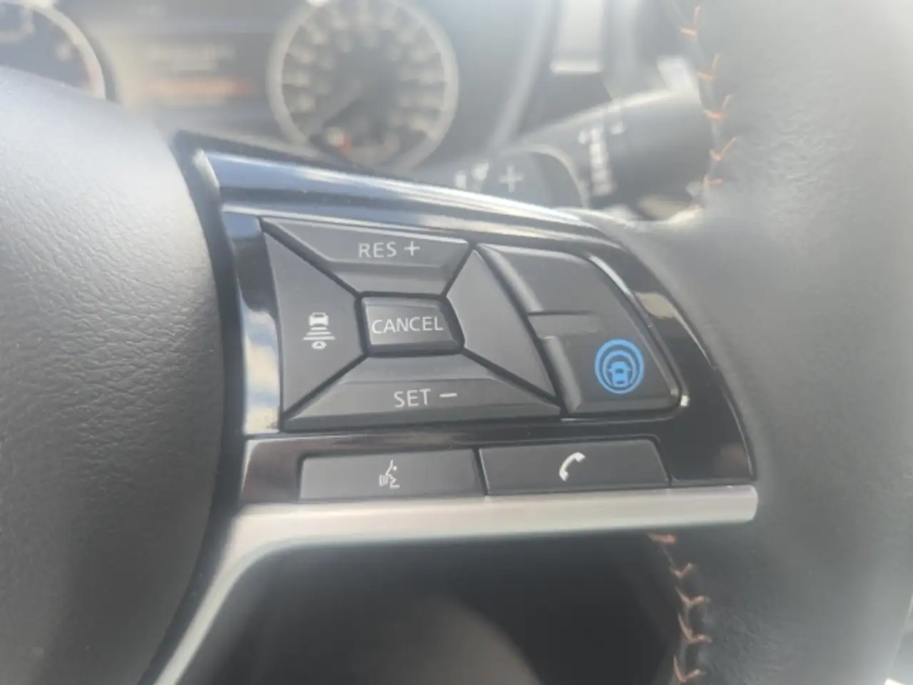 Nissan Altima снимка Nissan Altima
