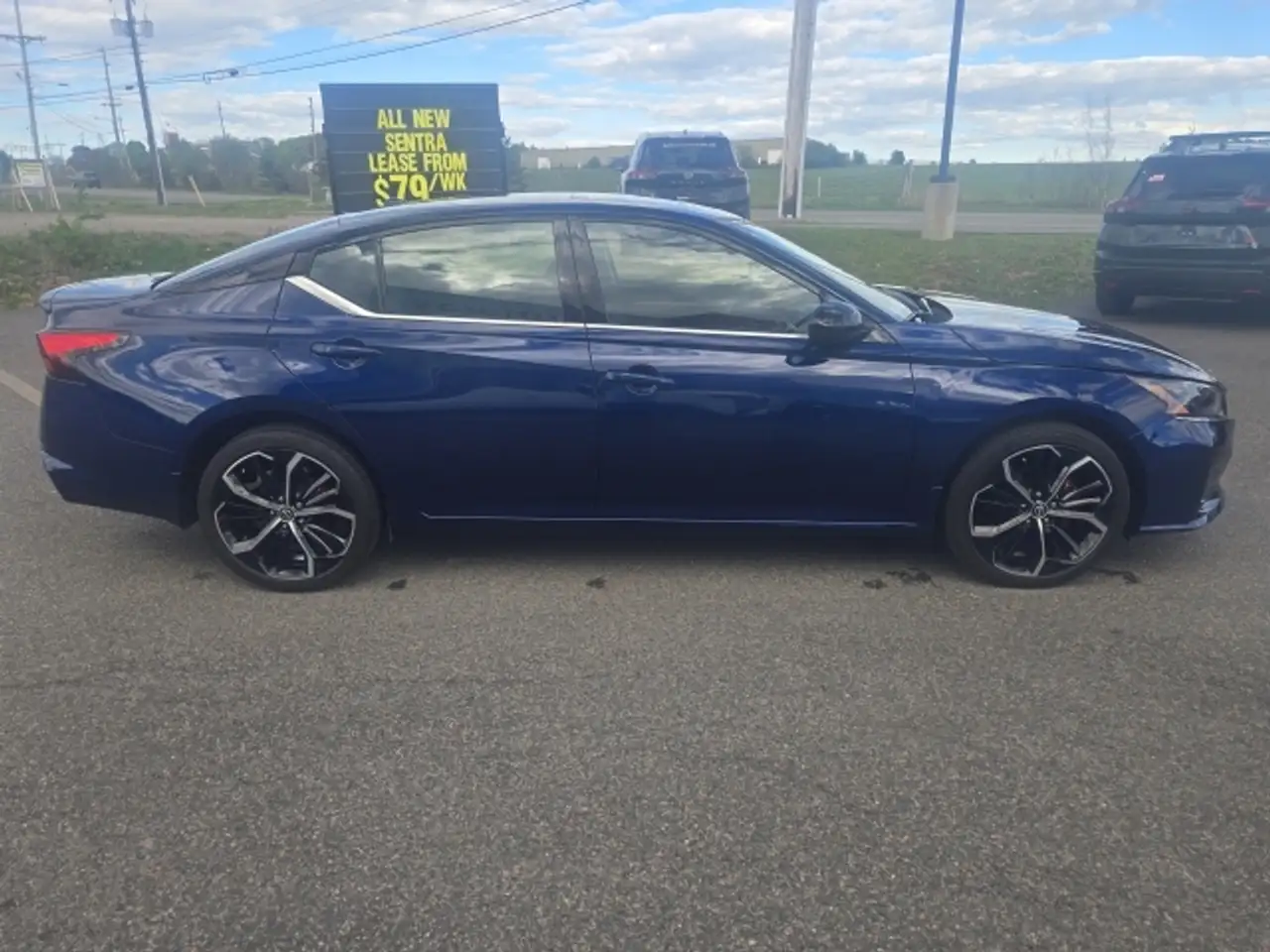 Nissan Altima снимка Nissan Altima
