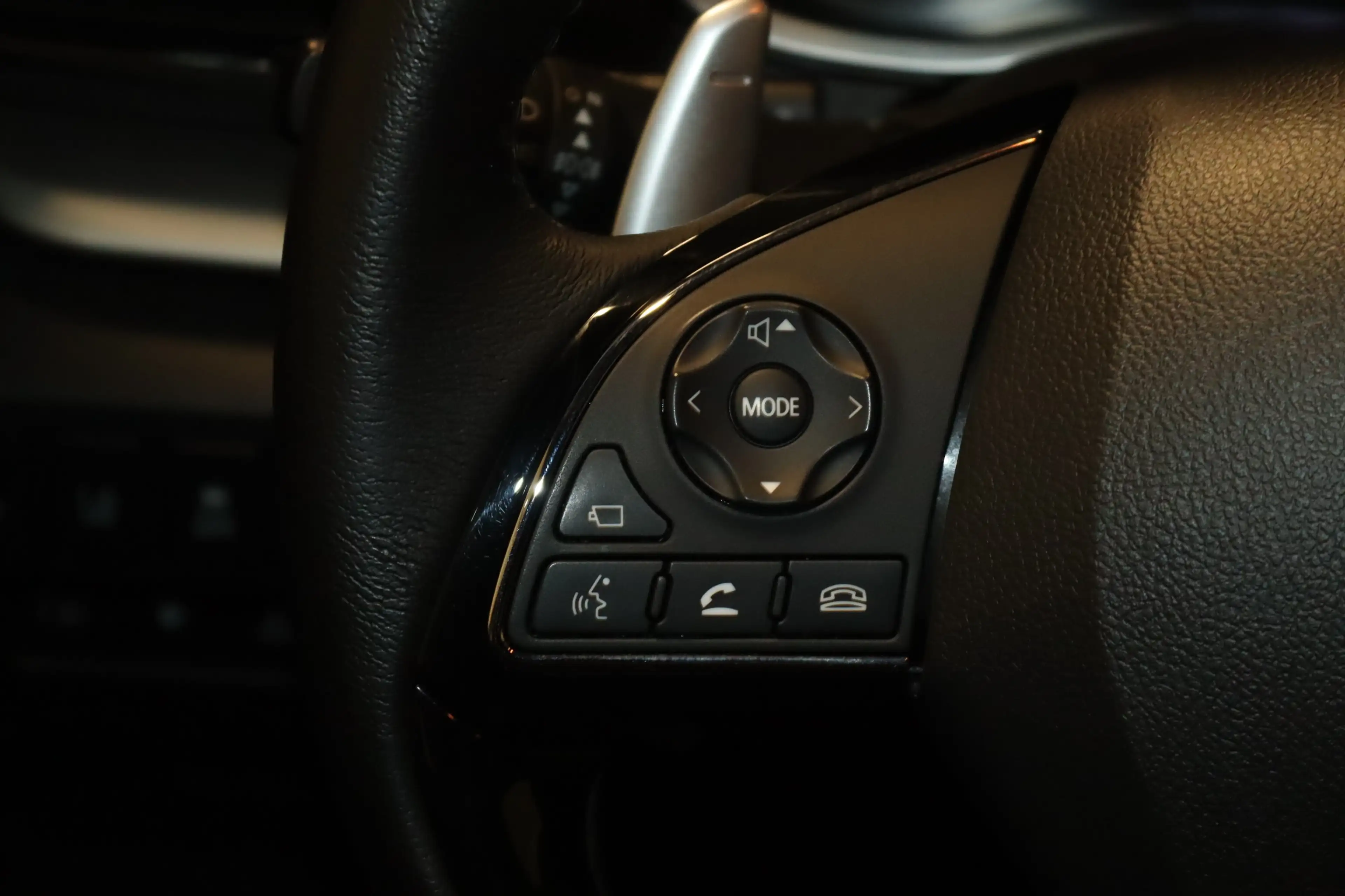 Mitsubishi Eclipse Cross Plus Select 4WD-360°-LED-4xSHZ-NAV — photo 14