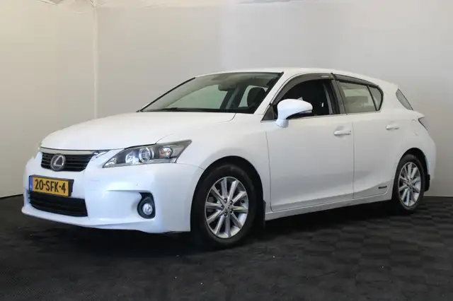 Lexus CT 200h Hybrid