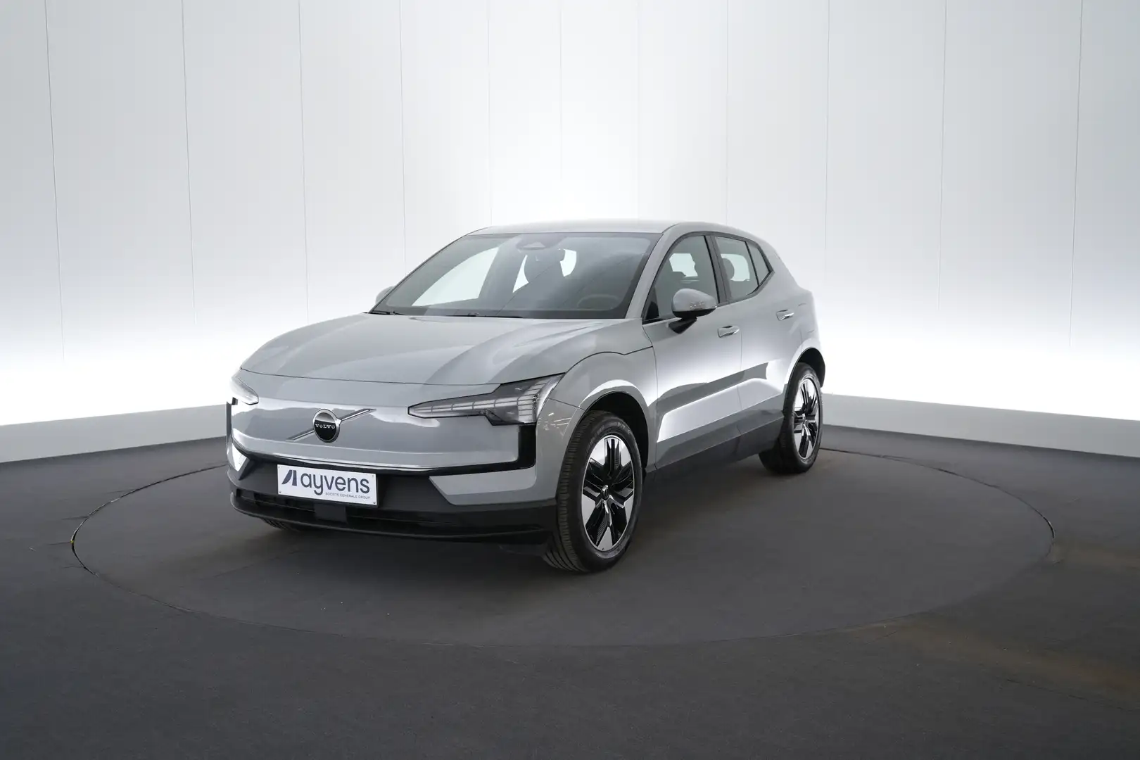 Volvo EX30 69 kWh Single Motor ER Core LED GPS PDC CAM BLIS Grijs - 1