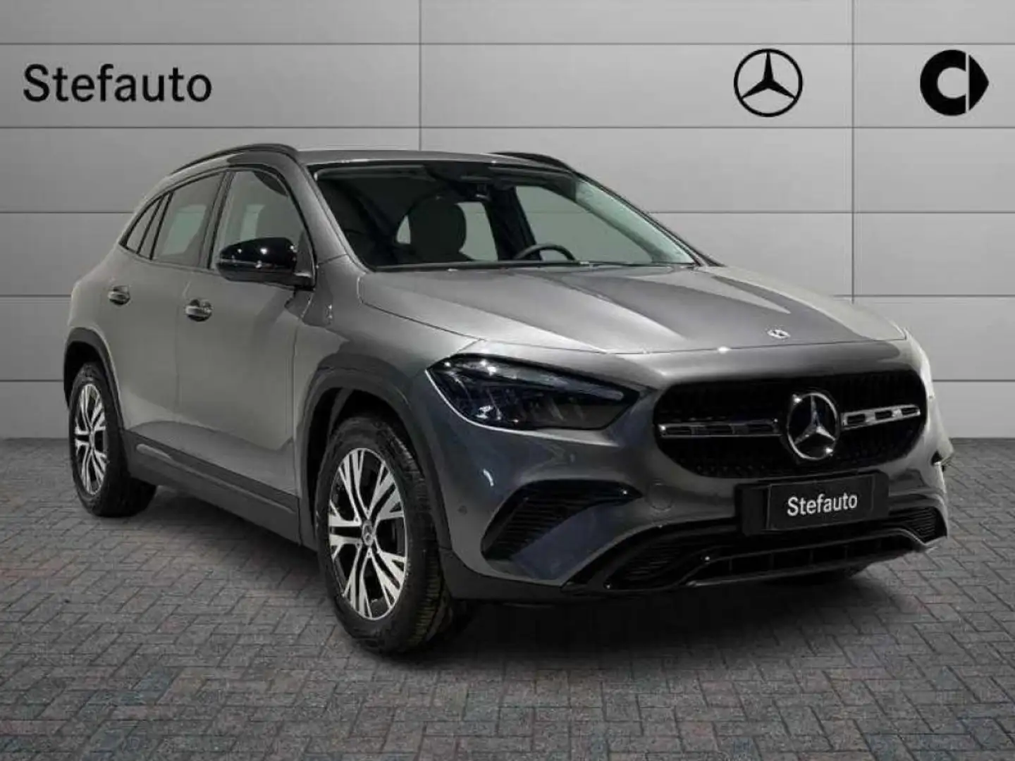 Mercedes-Benz GLA 200 d Automatic Progressive Advanced Grigio - 1