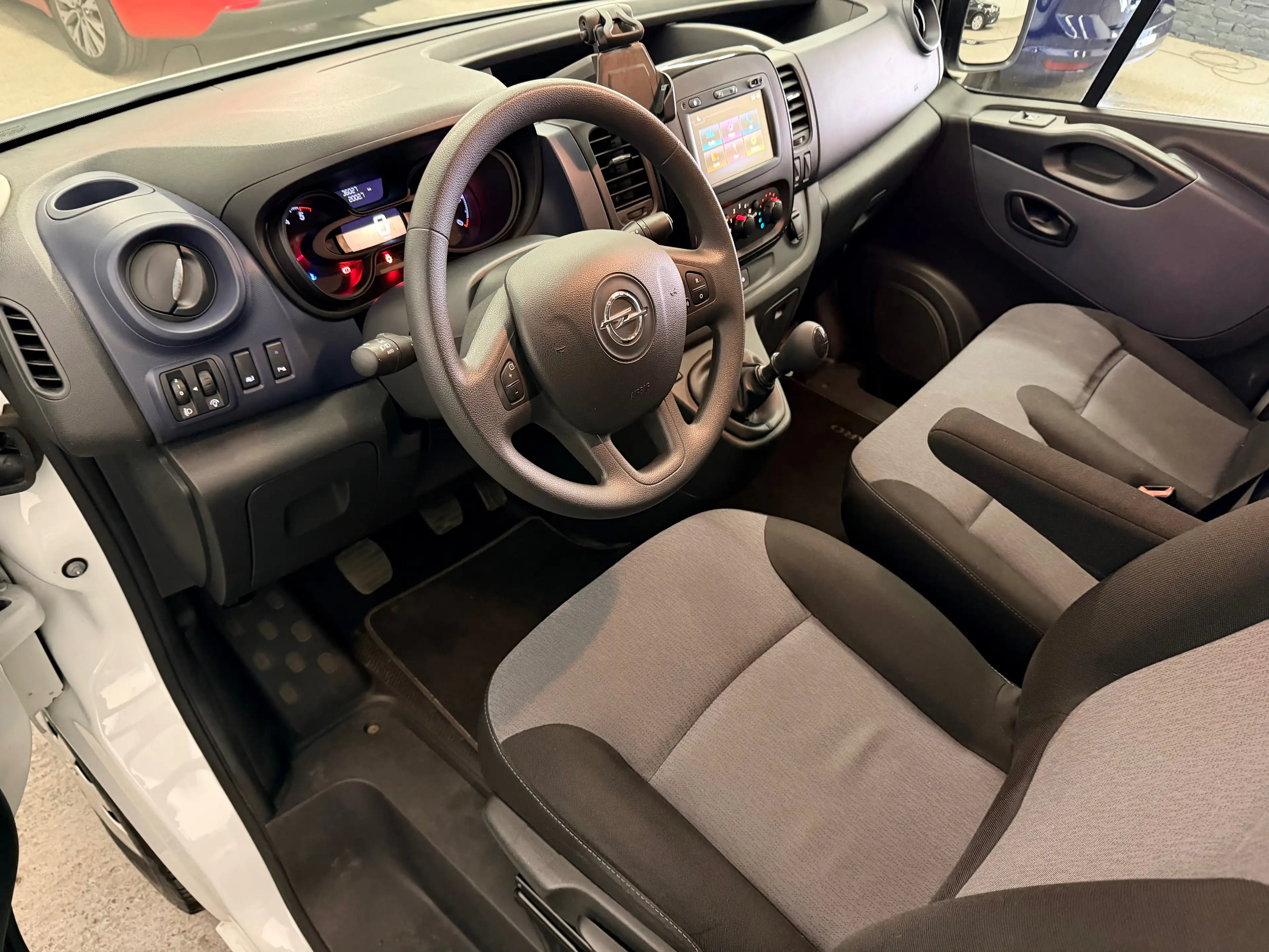 Opel Vivaro 1.6 CDTi L1H1 Combi 9PLACES//CLIM//GPS//GARANTIE — photo 6