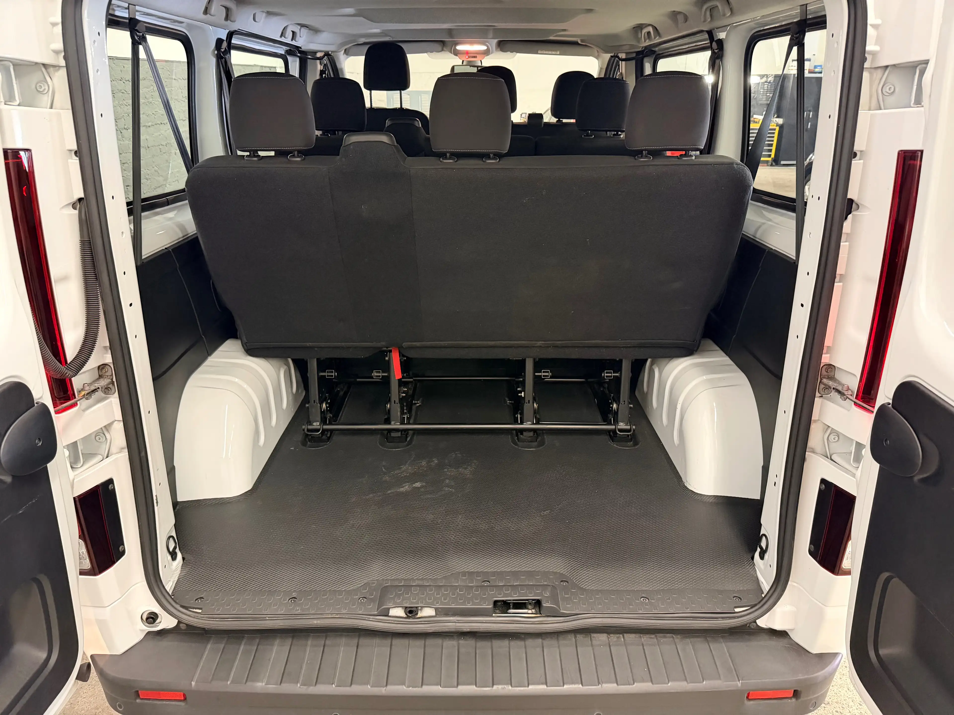 Opel Vivaro 1.6 CDTi L1H1 Combi 9PLACES//CLIM//GPS//GARANTIE — photo 9