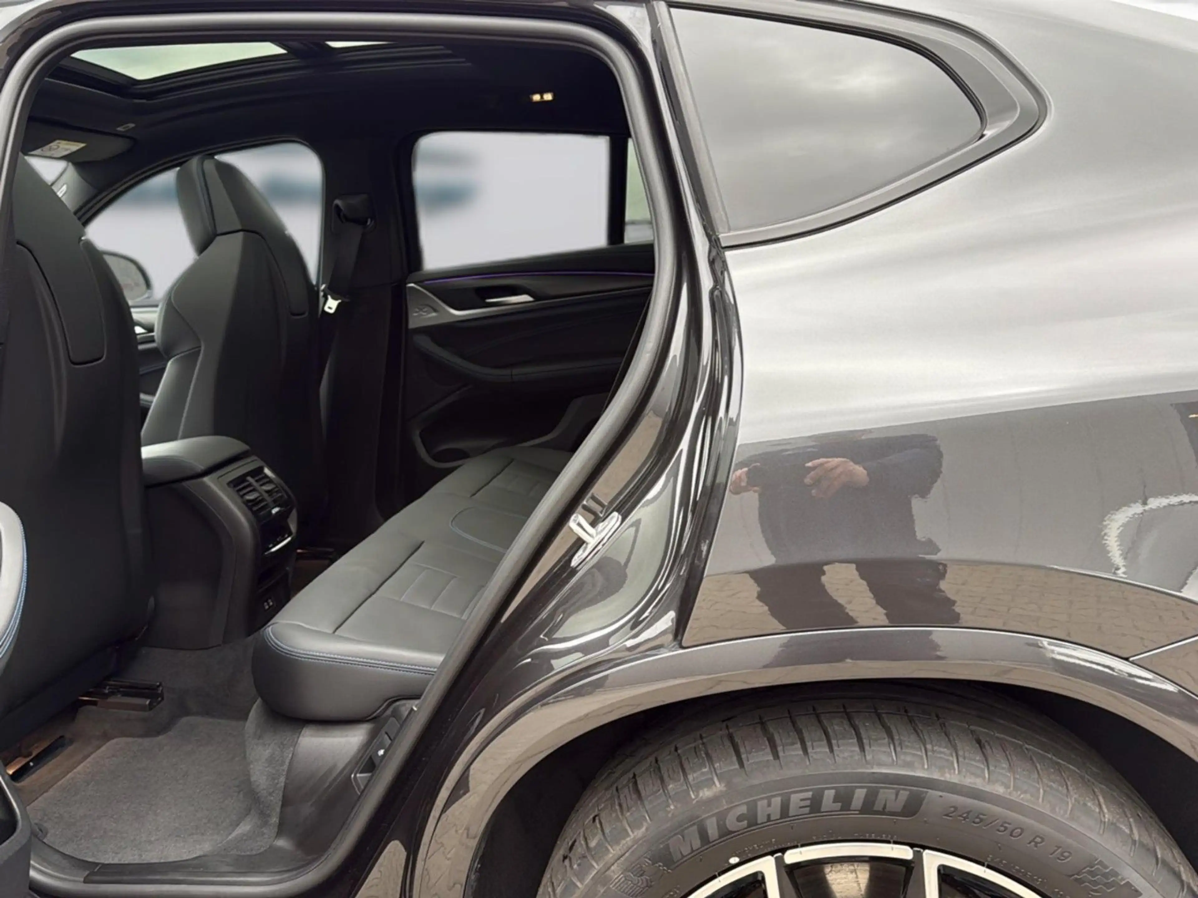 BMW X4 30xd M Sport ACC PANO AHK 360° Memory HiFi — photo 9