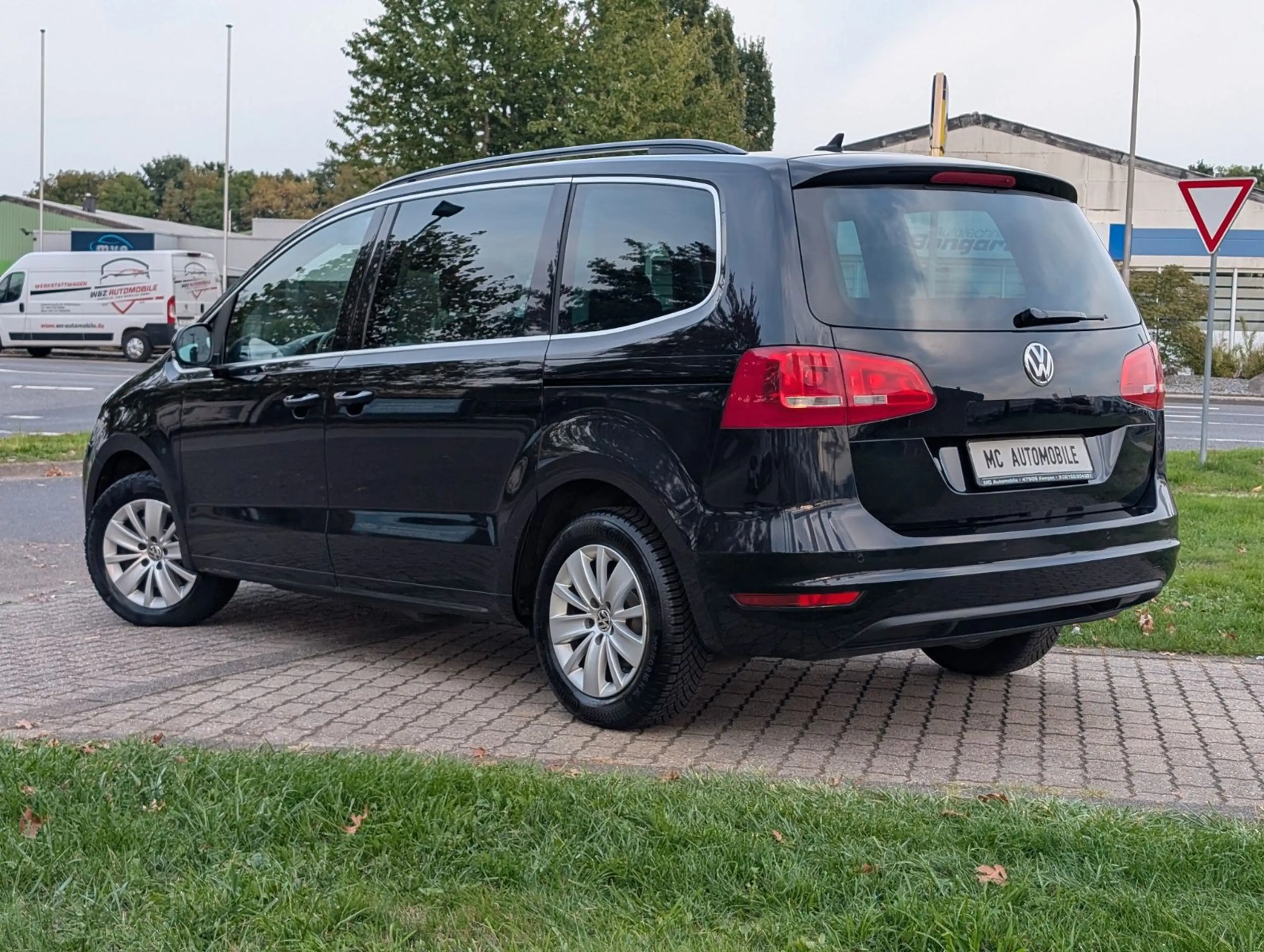 Volkswagen Sharan Comfortline BMT*AUTOMATIK*7-SITZE*PDC V-H — photo 10