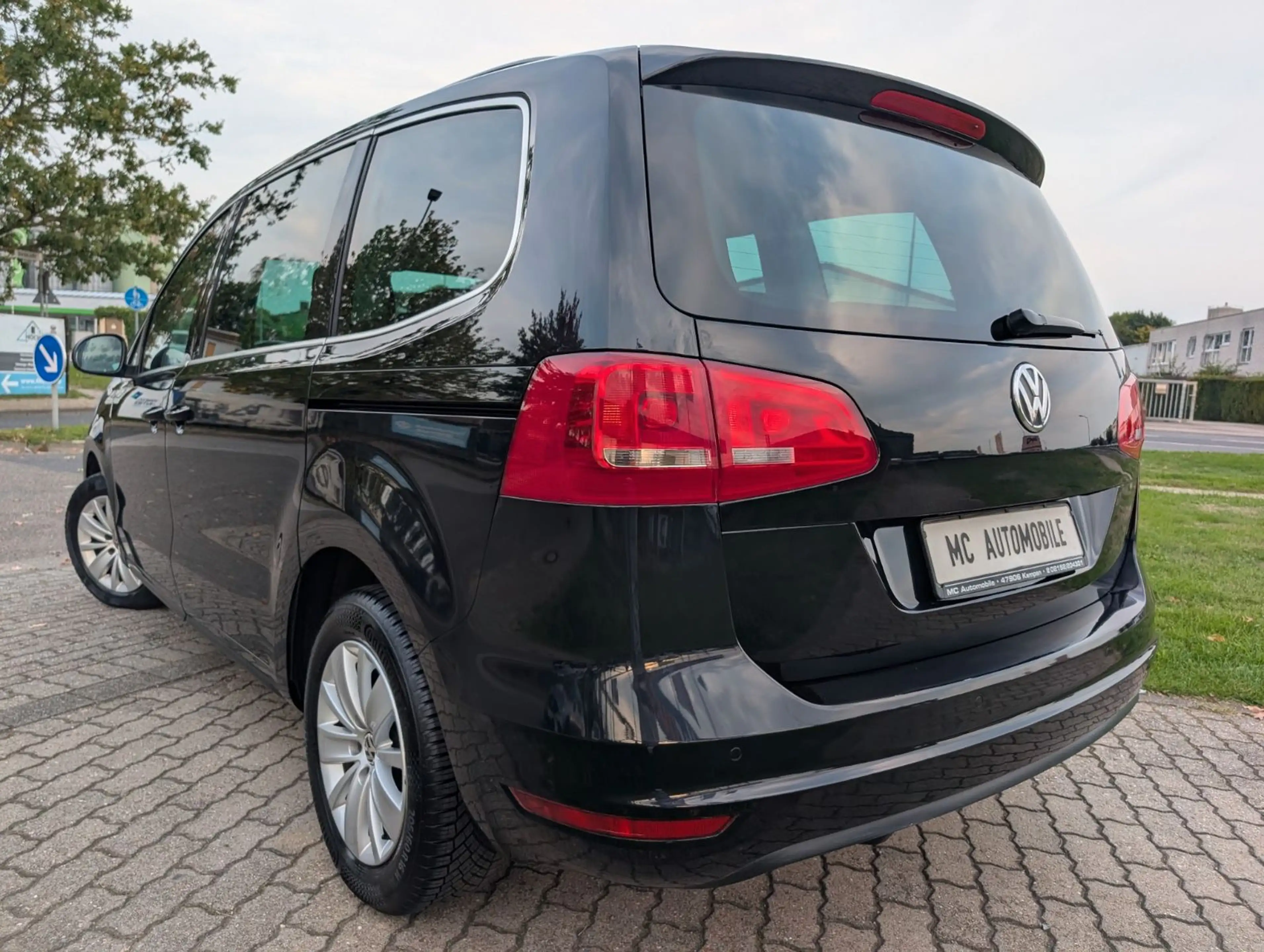 Volkswagen Sharan Comfortline BMT*AUTOMATIK*7-SITZE*PDC V-H — photo 12