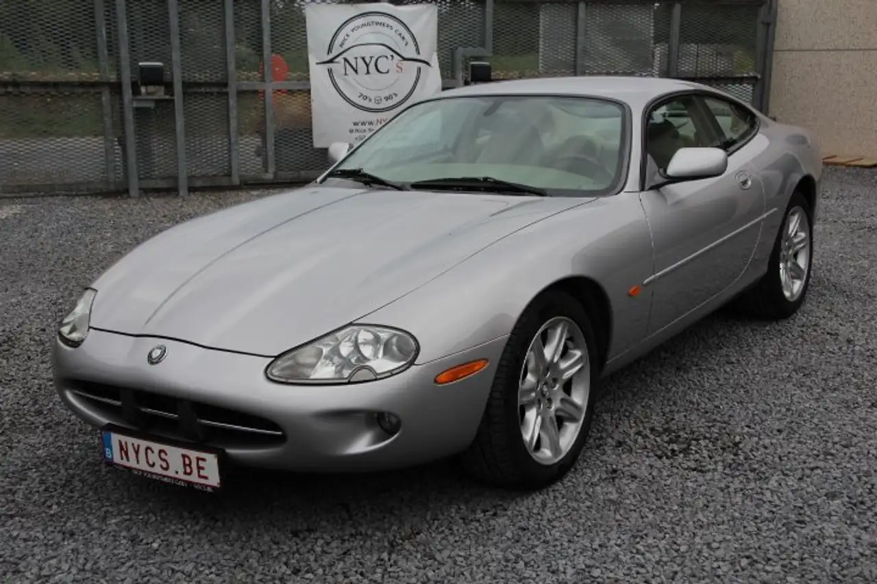 Jaguar XK8 4.0L V8 Coupé-A saisir, foto 3