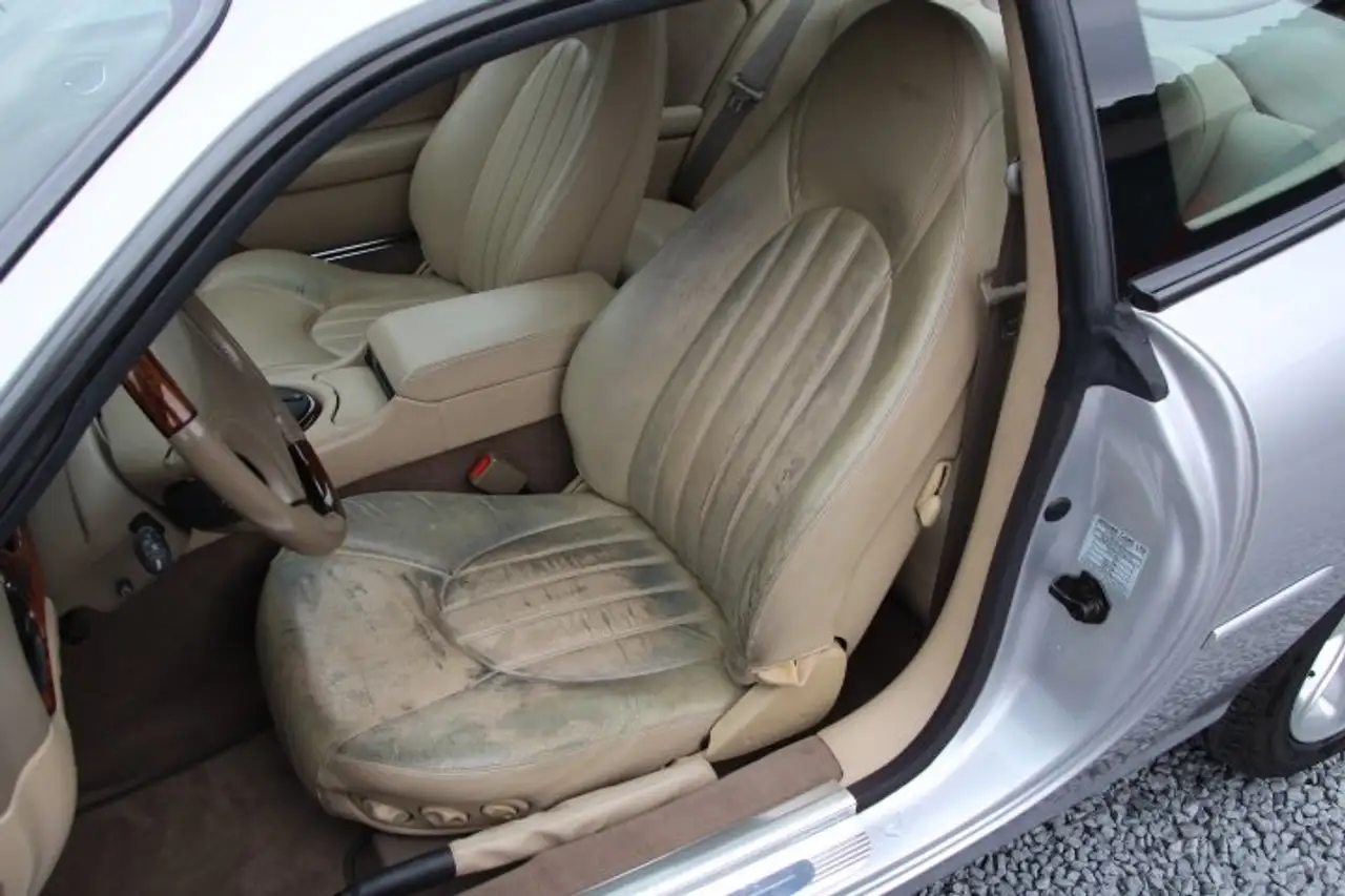 Jaguar XK8 4.0L V8 Coupé-A saisir, foto 10