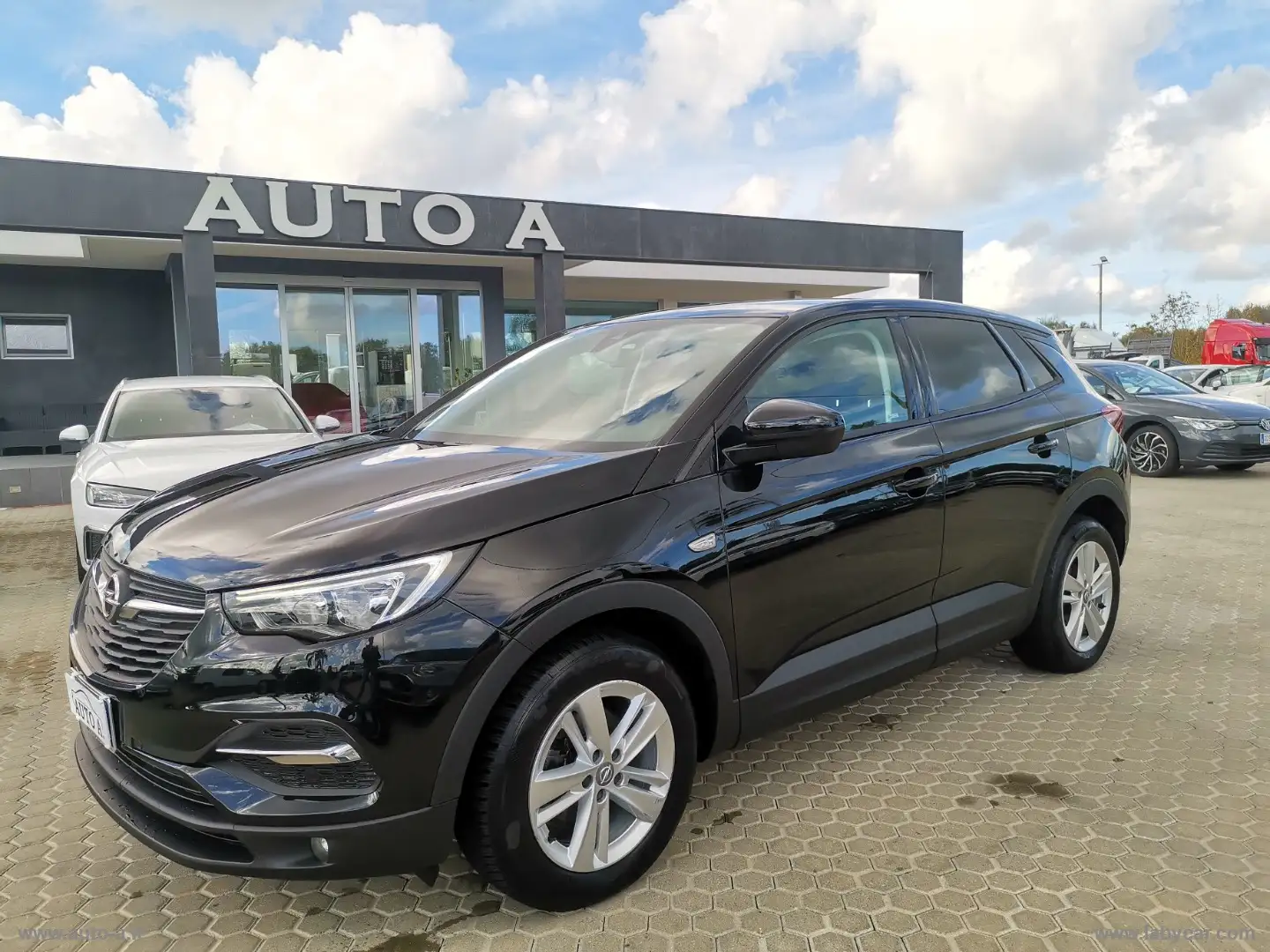 Opel Grandland X X 1.6 D Ecotec S&S Business Schwarz - 1