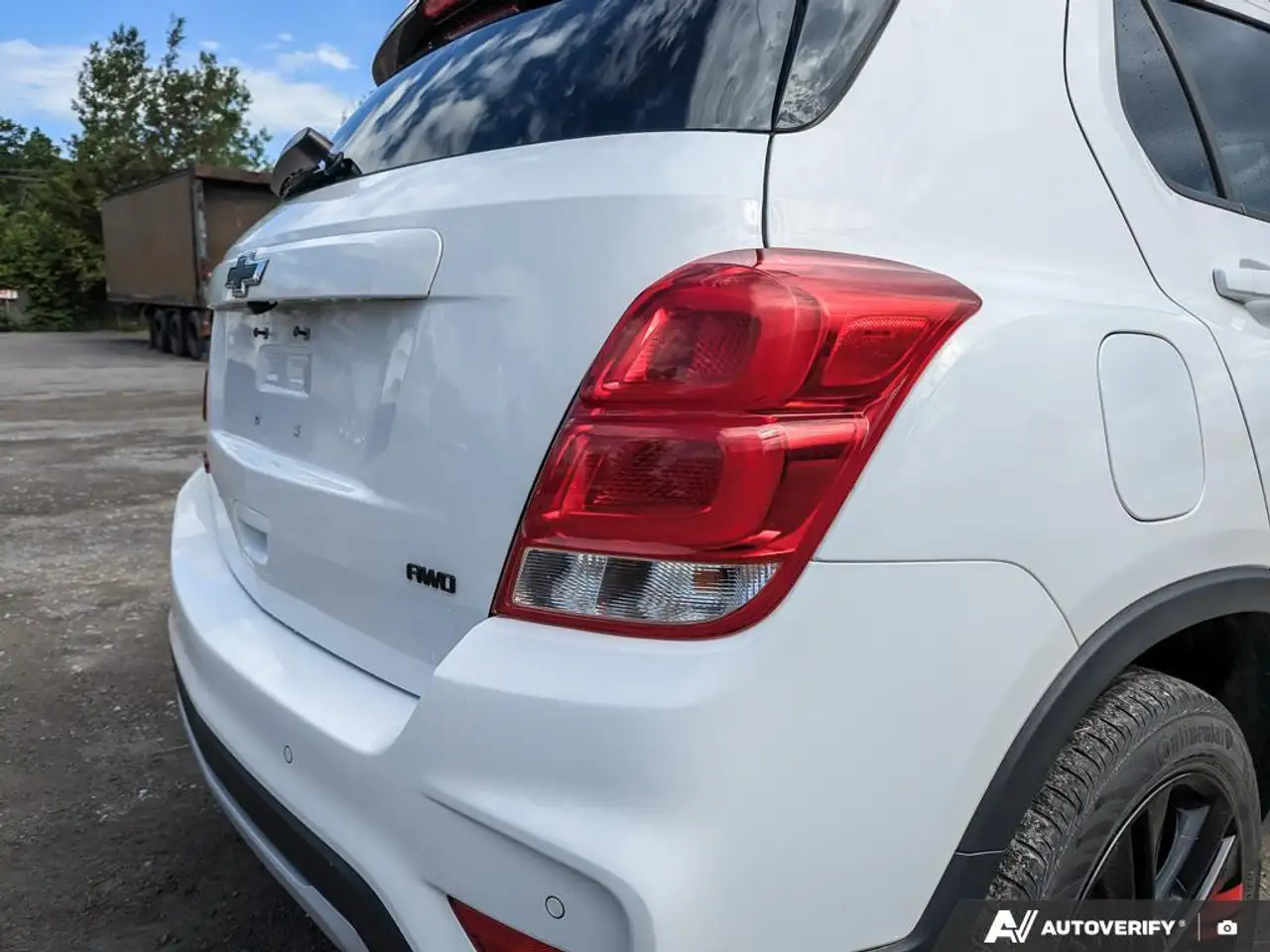 Chevrolet Trax photo Chevrolet Trax