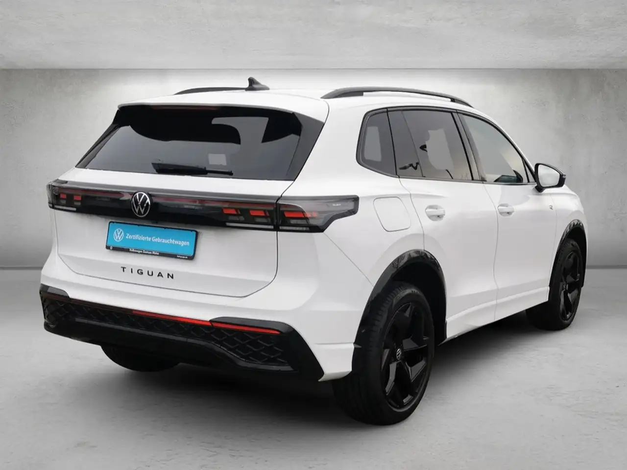 Volkswagen Tiguan 2.0 TDI DSG 4Motion R-Line Black Style 3