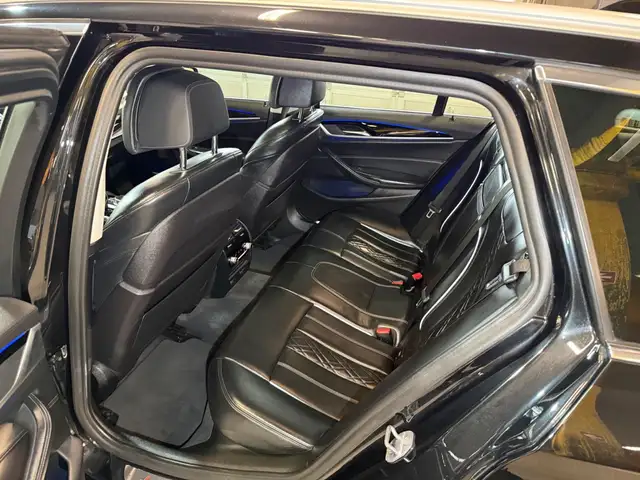 BMW 540 I view 14