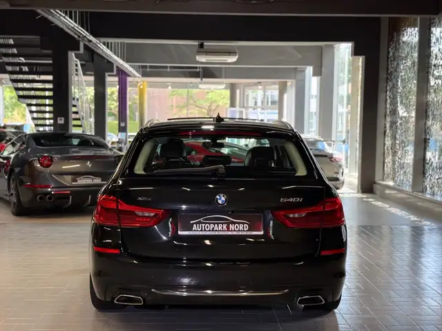 BMW 540 I view 6