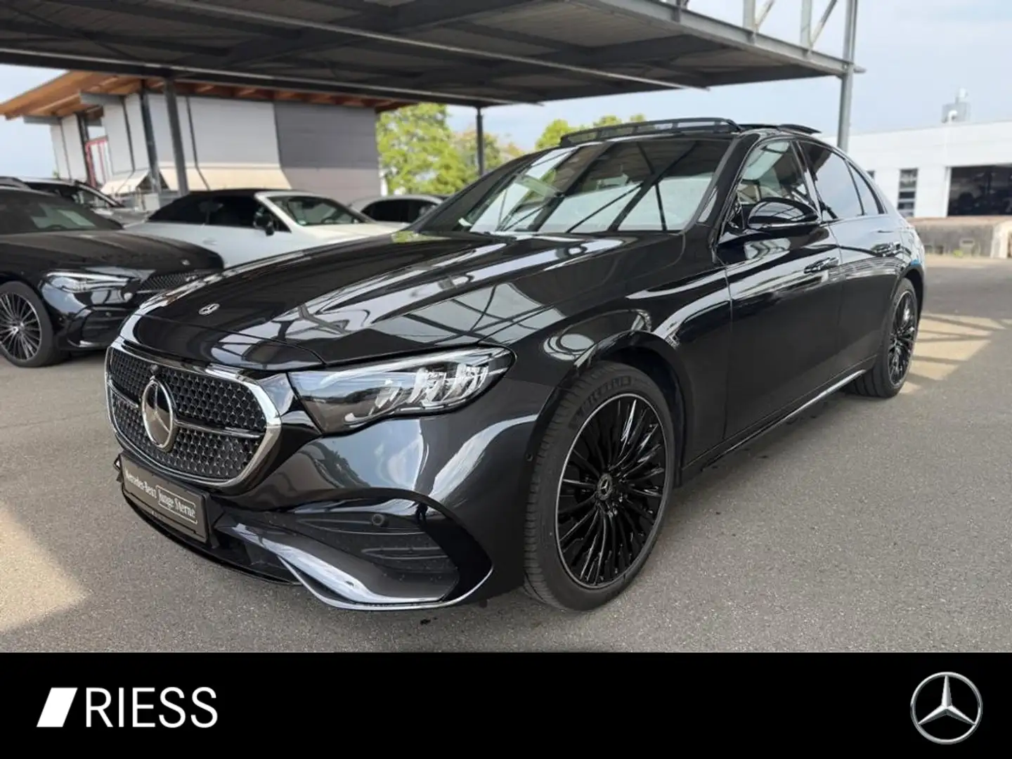 Mercedes-Benz E 300 e Limousine AMG SPORT SUPERSCREEN PANO DISTR Grijs - 1