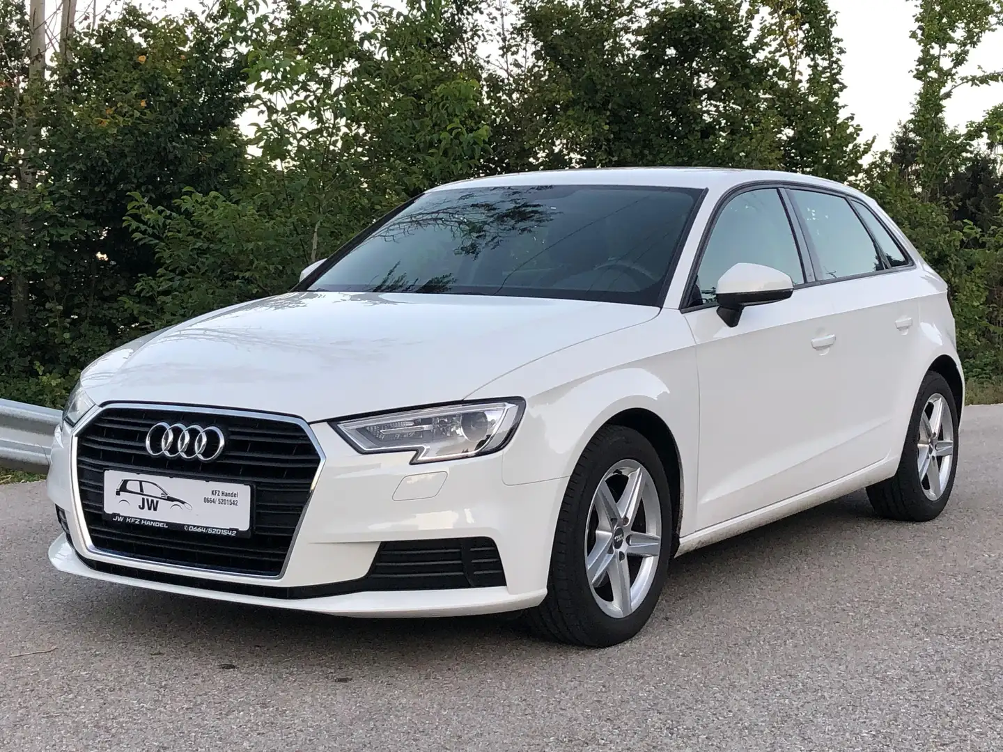 Audi A3 *Garantie*, Pickerl Neu, FINANZIERUNG MÖGLICH Bianco - 1