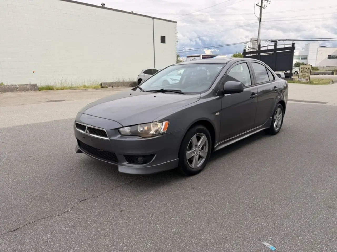 Mitsubishi Lancer снимка Mitsubishi Lancer