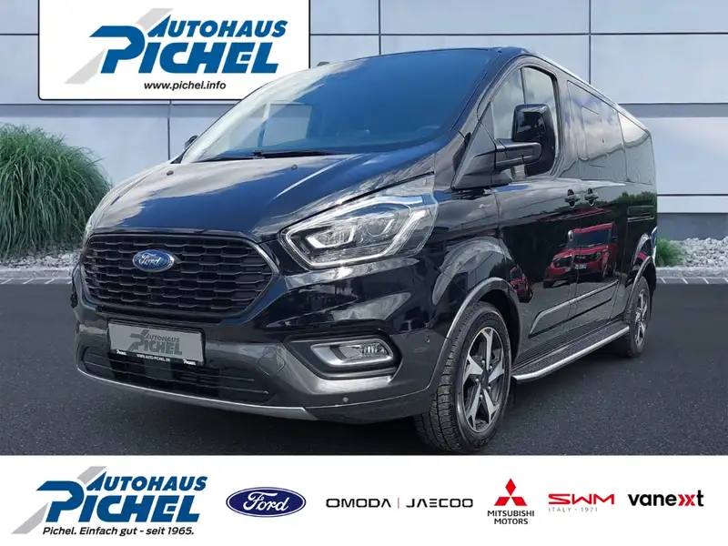 FORD Tourneo