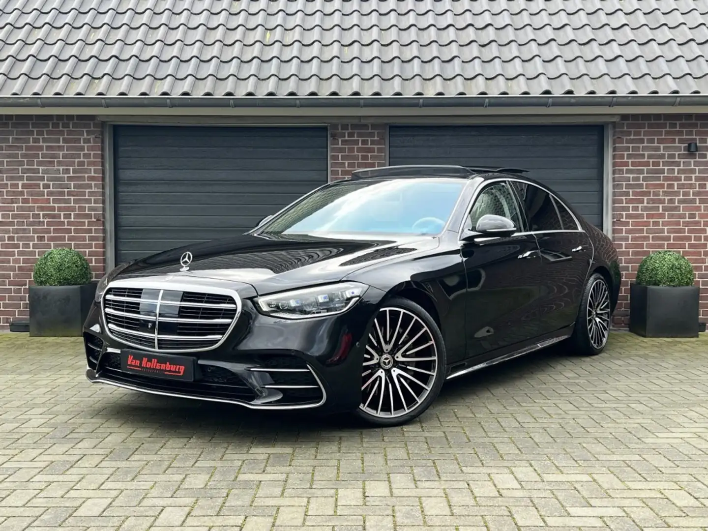 Mercedes-Benz S 350 350D 4Matic Amg Line 4WB Burm Pano Hud Softcl Airm Schwarz - 1