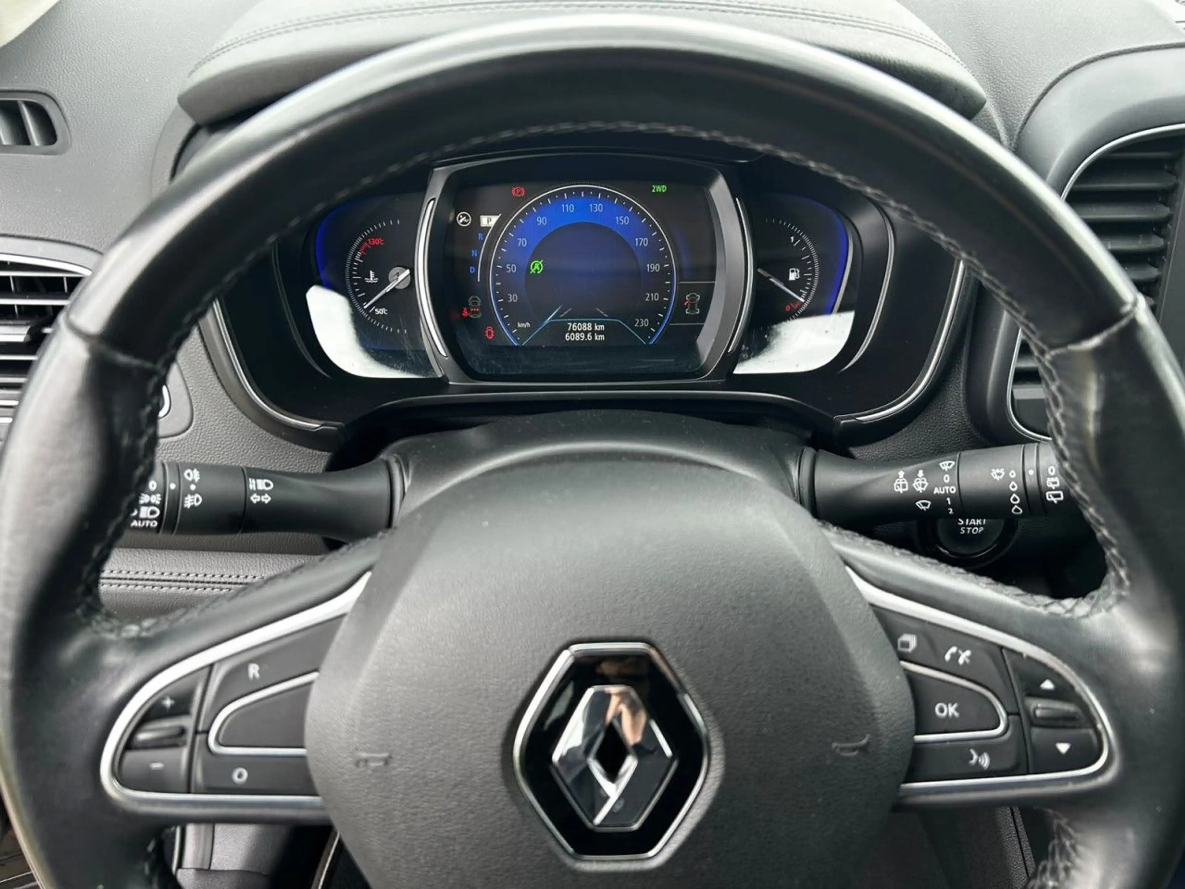 Renault Koleos BLUE dCi185 4x4 INTENS Easy-Park Pano.18 — photo 14