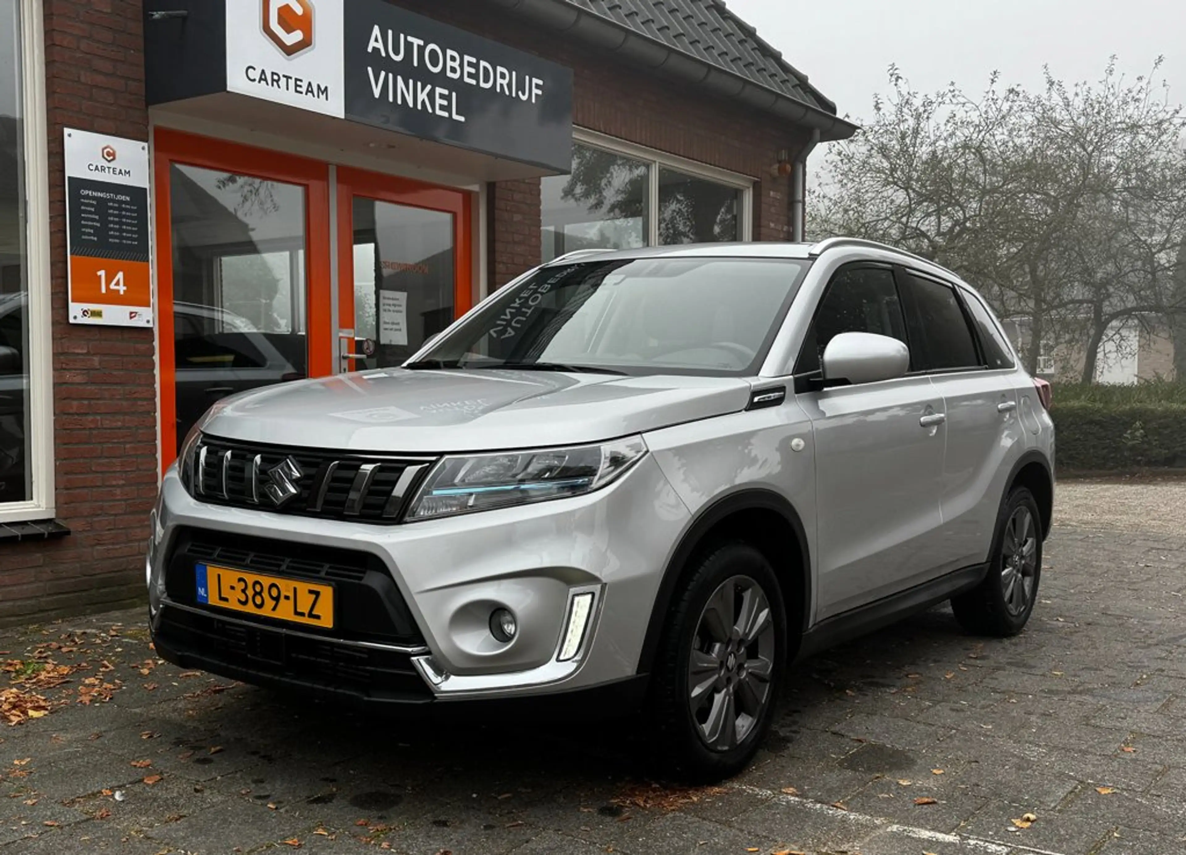 Suzuki Vitara 1.4 Boosterjet Select Smart Hybrid — photo 10