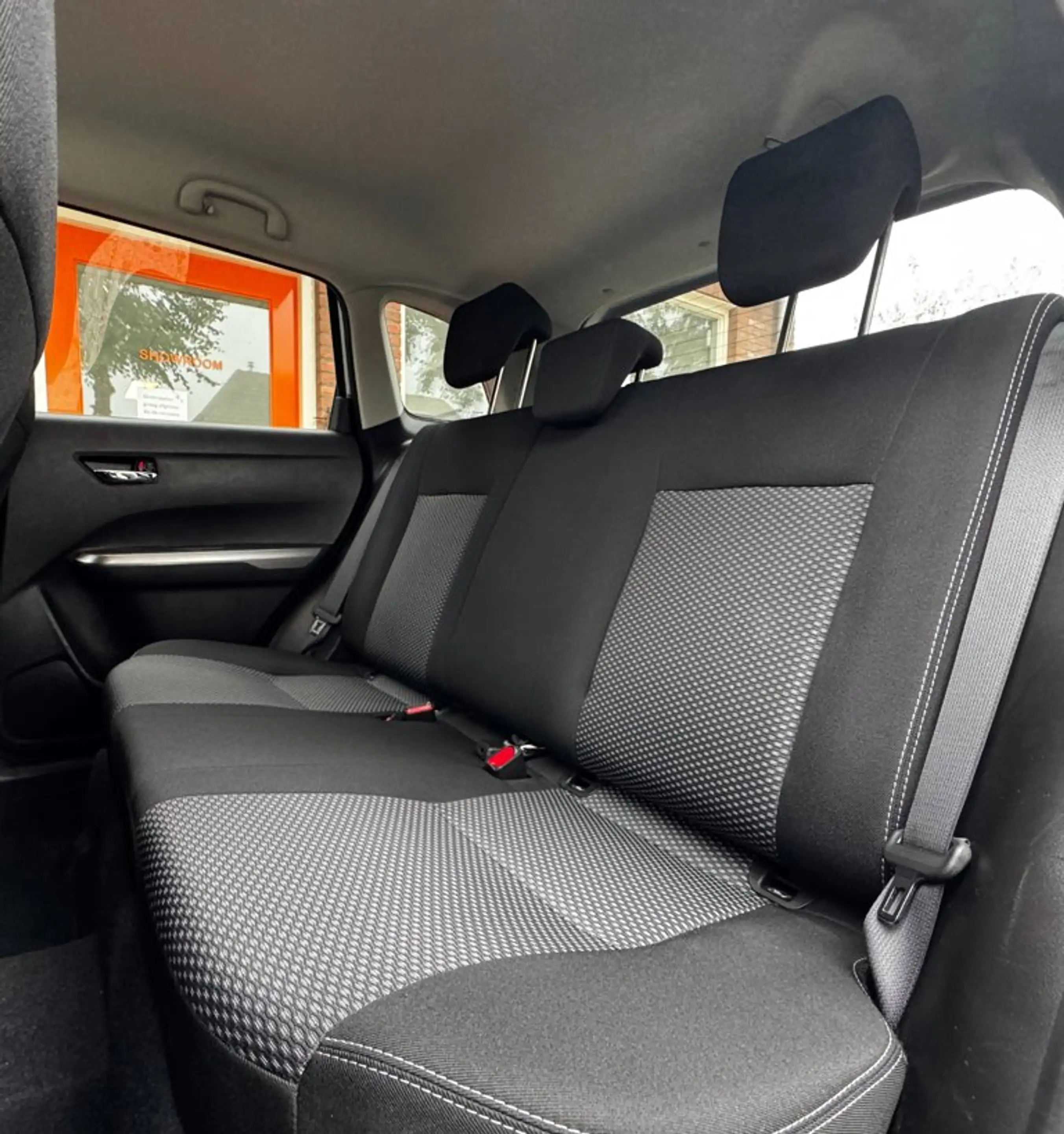 Suzuki Vitara 1.4 Boosterjet Select Smart Hybrid — photo 13