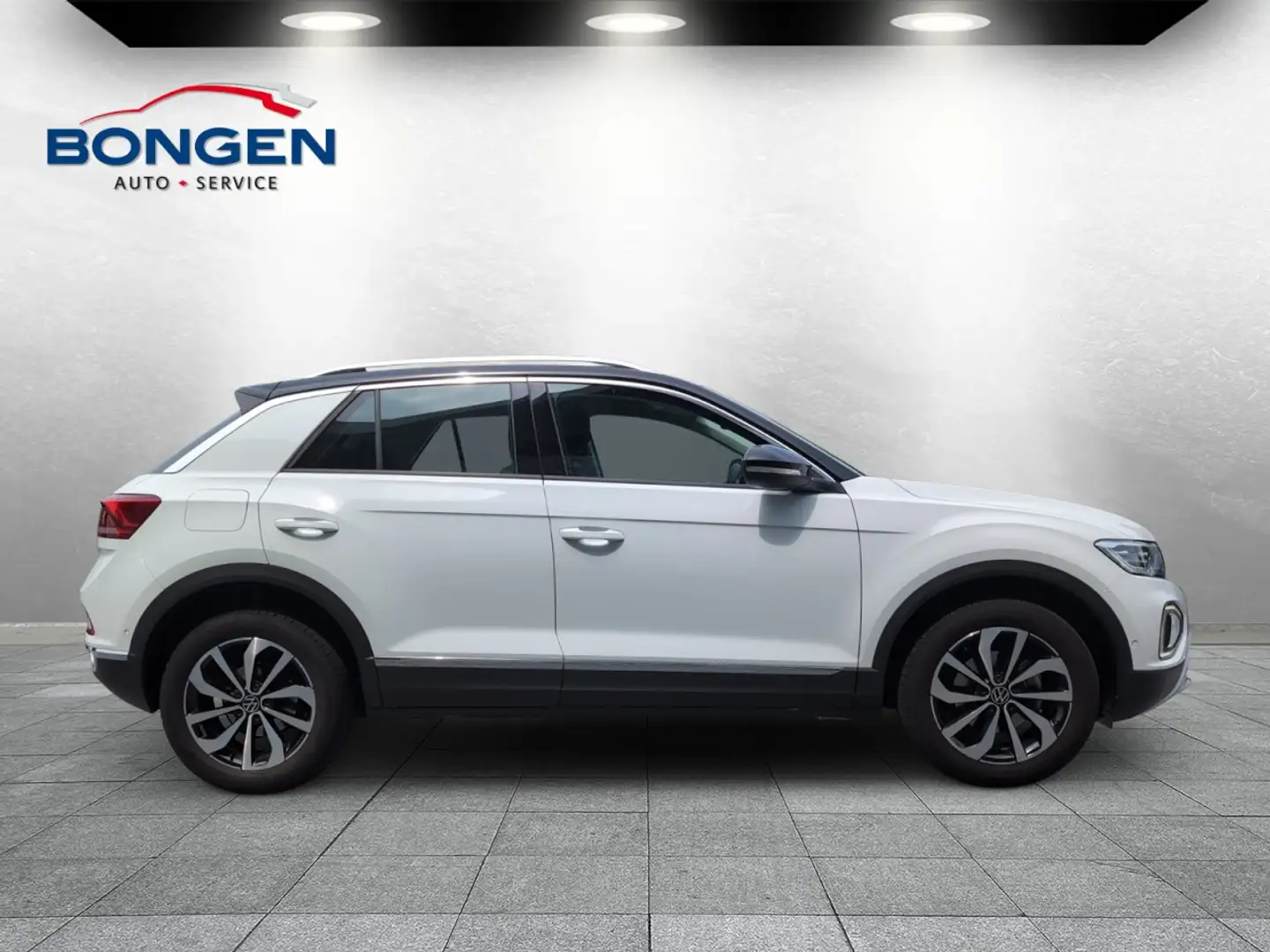 Volkswagen T-Roc 1.5 Style DSG Dach schwarz AHK Carplay Klima Weiß - 2