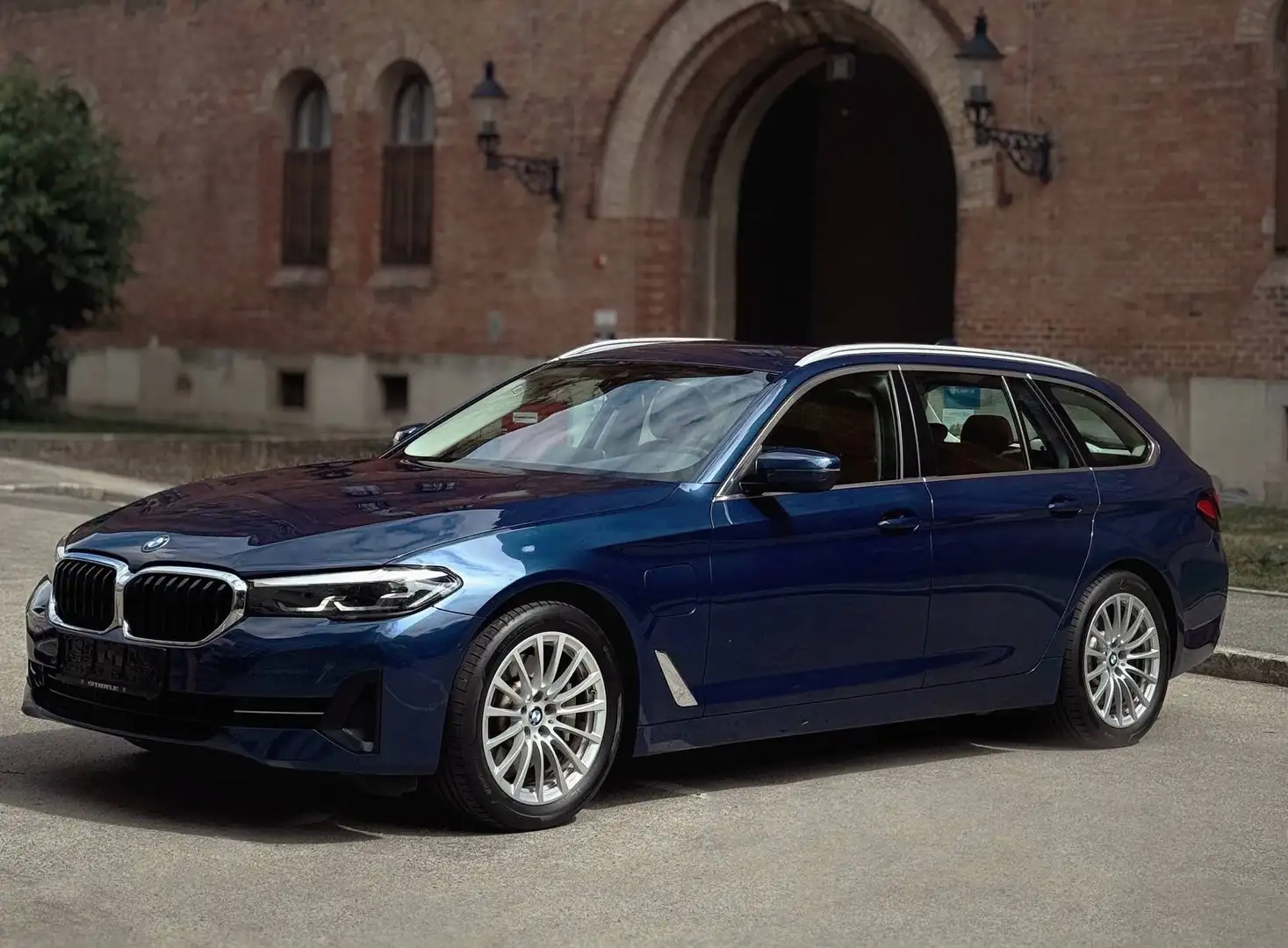 BMW 530 530e Touring |Leder|AHK|Navi Pro| Top Zustand Blau - 1