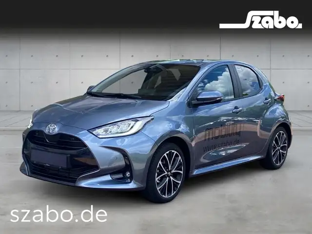 Toyota Yaris Hybrid 5 Türer Teamplayer LED Apple CarPlay Androi