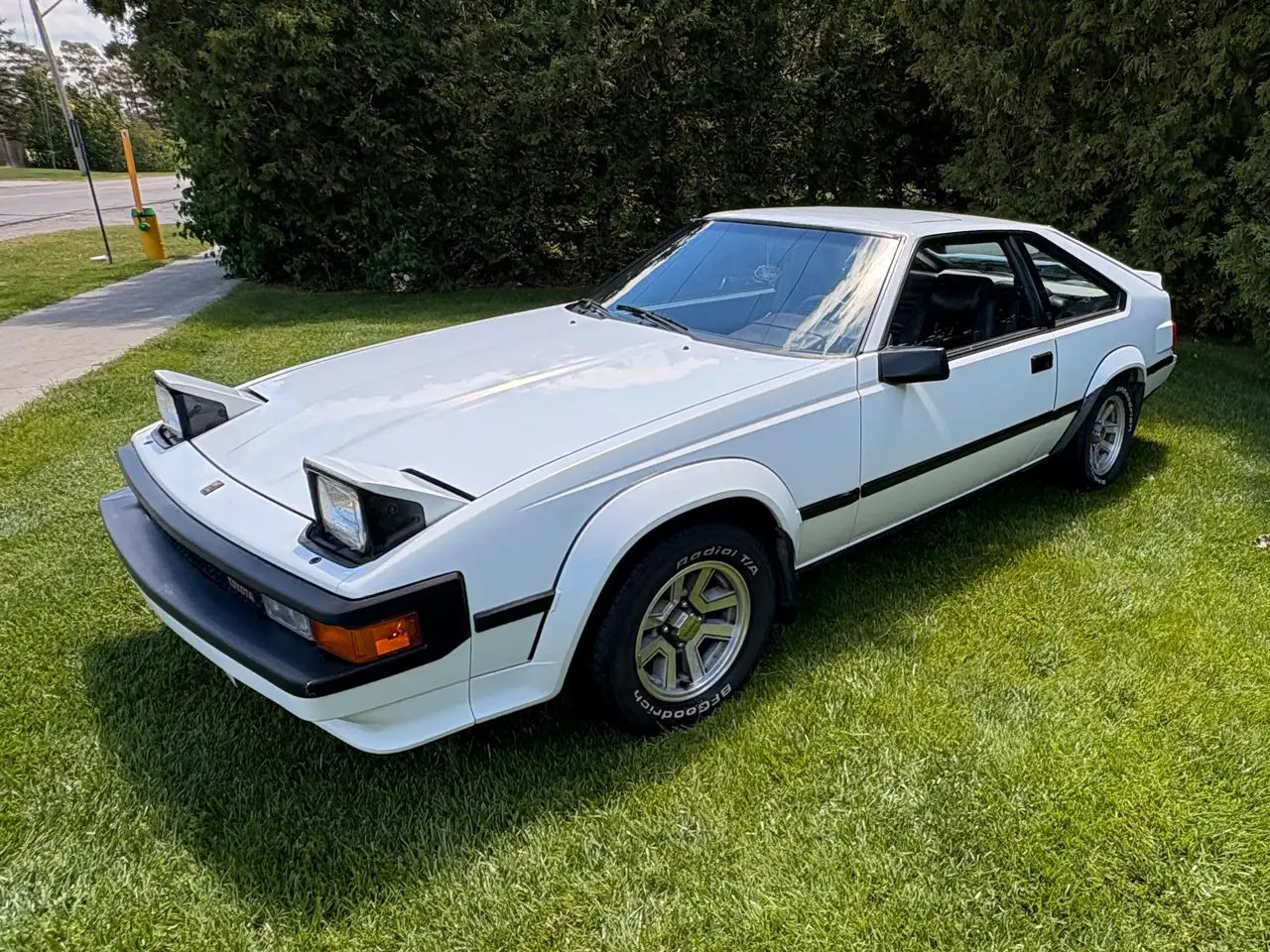 Toyota Supra снимка Toyota Supra