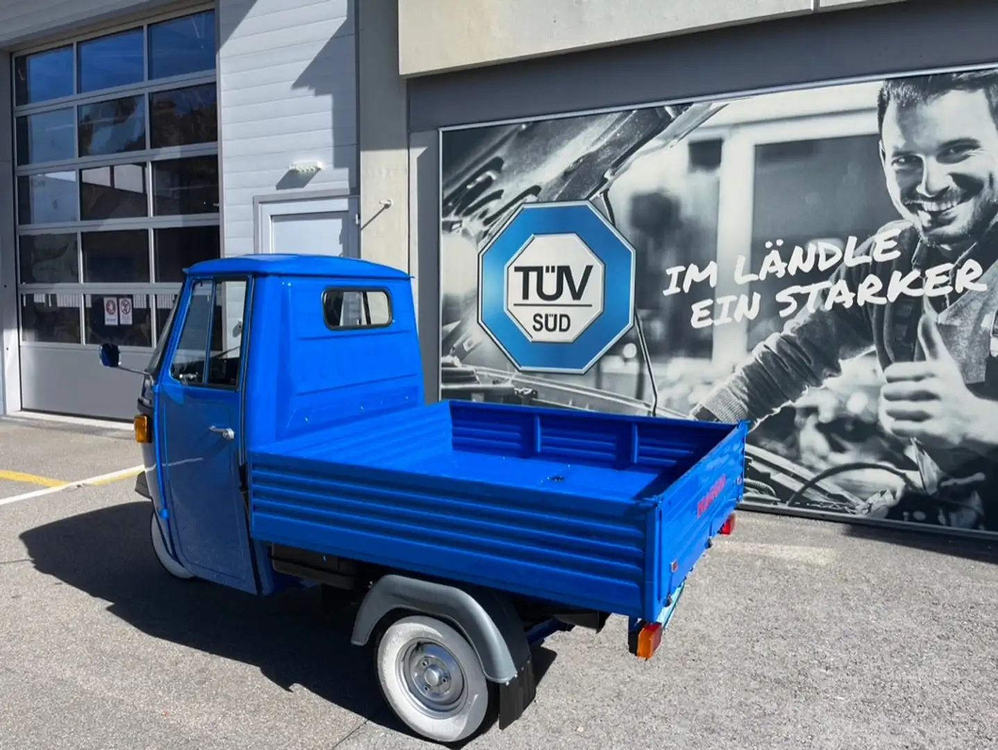 Piaggio Ape P 501 Blau - 2