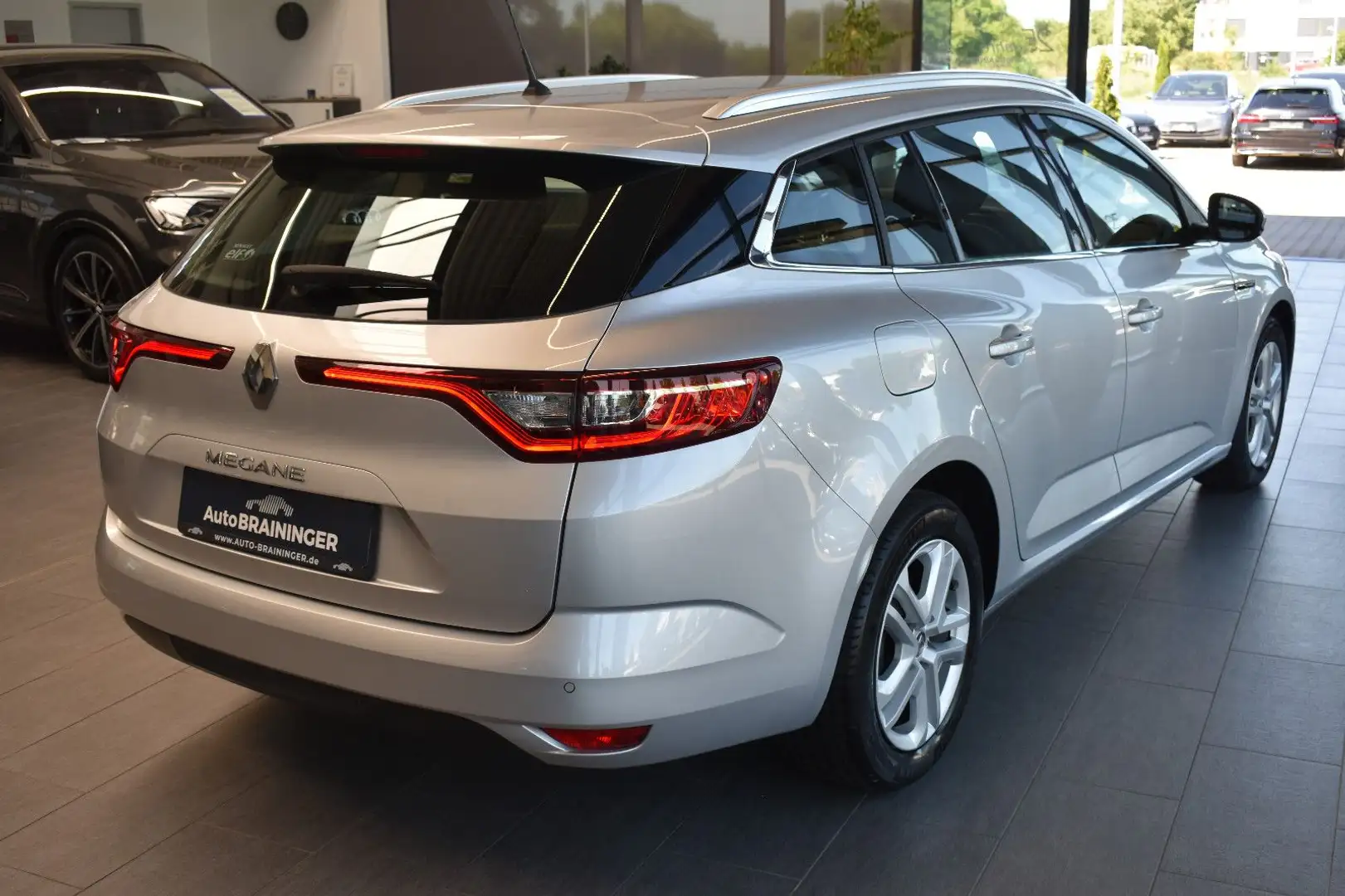 Renault Megane dCi Business Edition Navi~Tempomat~LaneAs Grau - 2