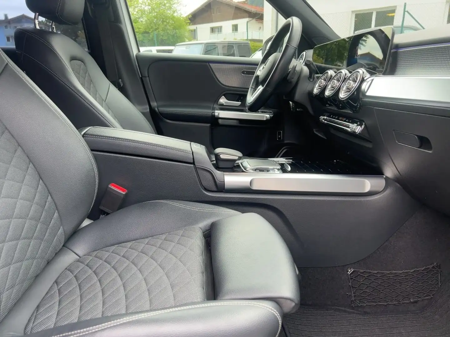 Mercedes-Benz GLB 200 d 4MATIC Progressive *PTS*Shz*LED*Ambi* Weiß - 2
